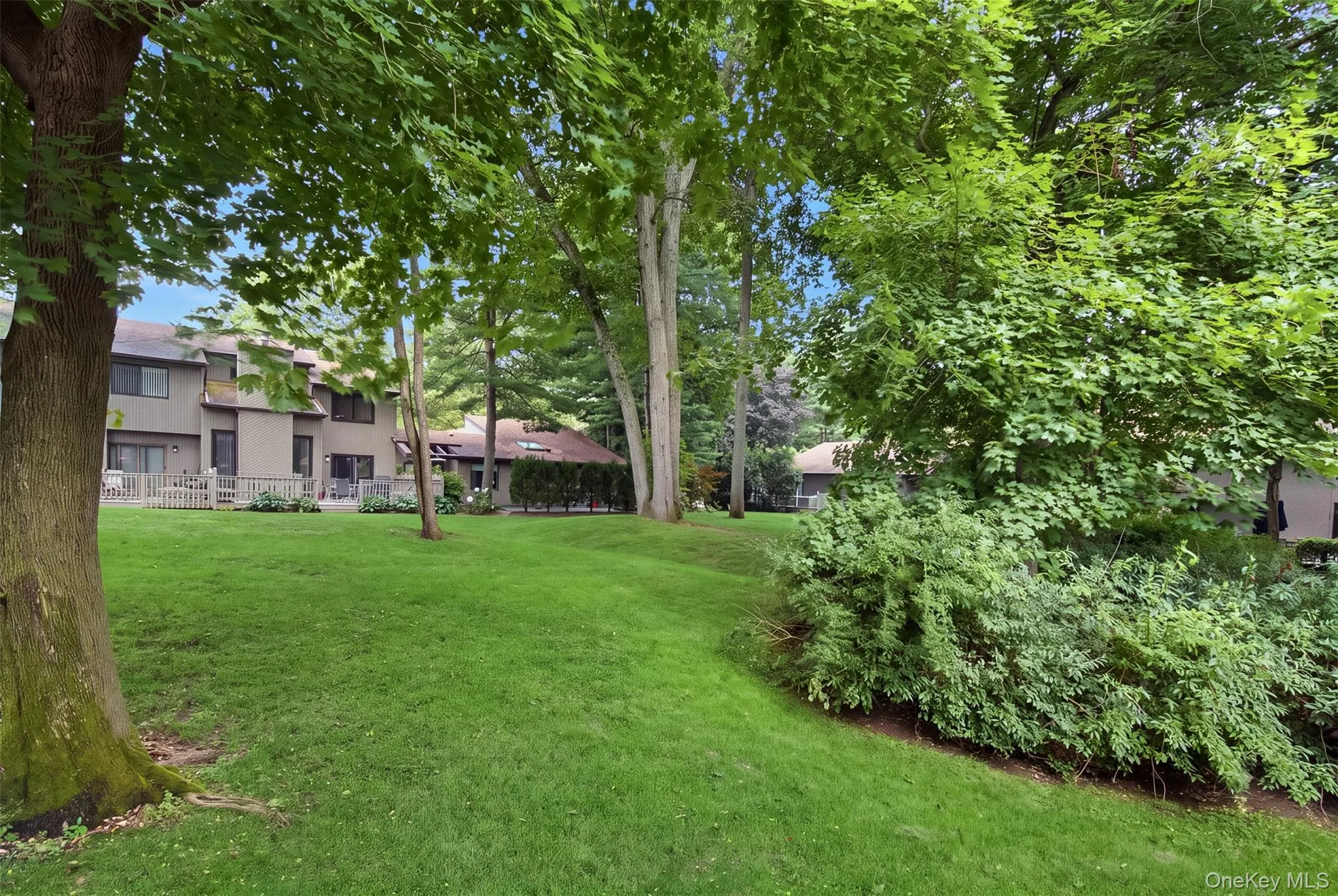 42 Country Club Drive, Oyster Bay, NY, 3 Bedrooms Bedrooms, 7 Rooms Rooms,2 BathroomsBathrooms,Residential,For Rent,Country Club,0,1036102 42 Country Club Drive, Oyster Bay, NY, 3 Bedrooms Bedrooms, 7 Rooms Rooms,2 BathroomsBathrooms,Residential,For Rent,Country Club,0,1036102