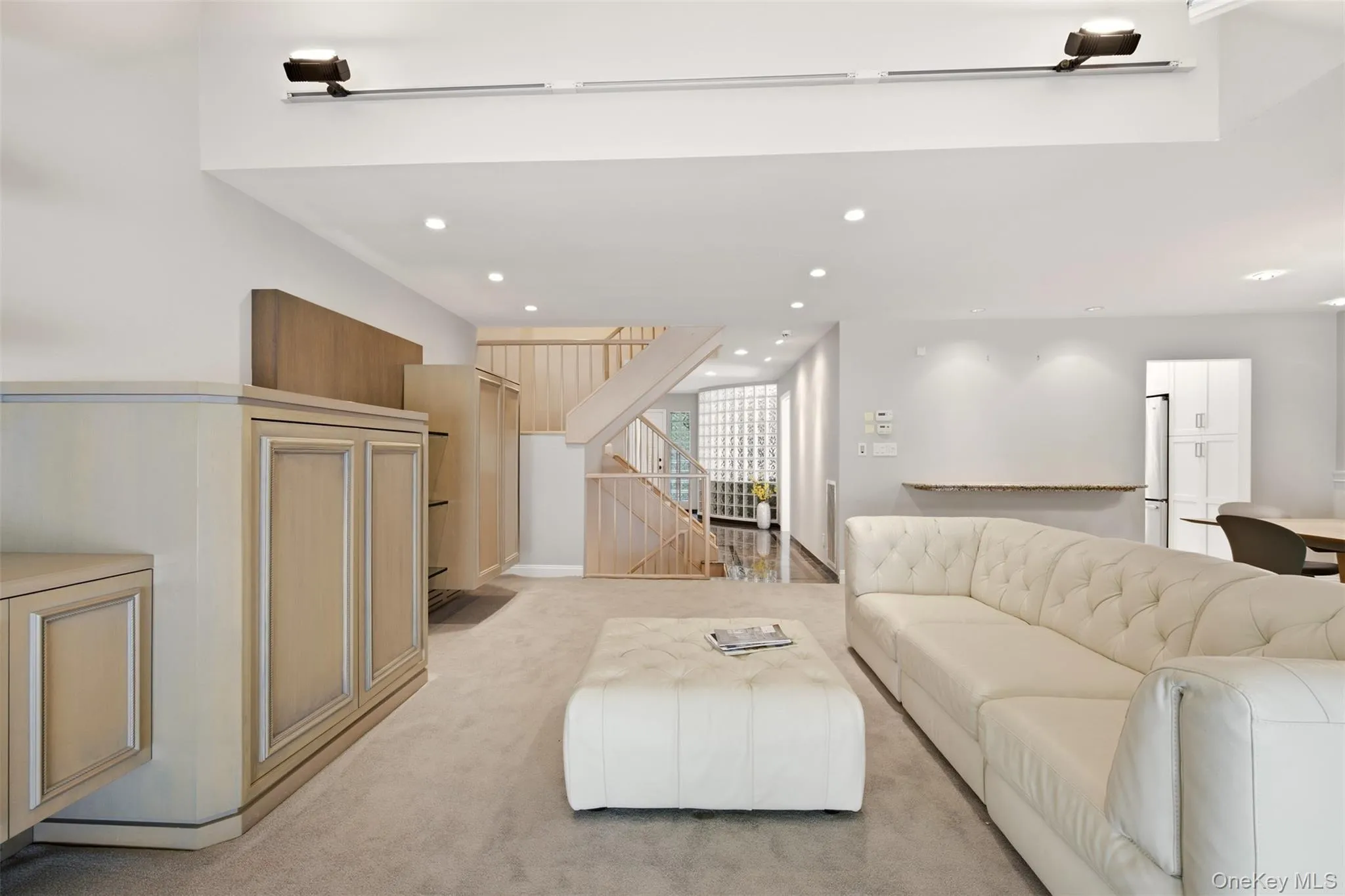 42 Country Club Drive, Oyster Bay, NY, 3 Bedrooms Bedrooms, 7 Rooms Rooms,2 BathroomsBathrooms,Residential,For Rent,Country Club,0,1036102 42 Country Club Drive, Oyster Bay, NY, 3 Bedrooms Bedrooms, 7 Rooms Rooms,2 BathroomsBathrooms,Residential,For Rent,Country Club,0,1036102