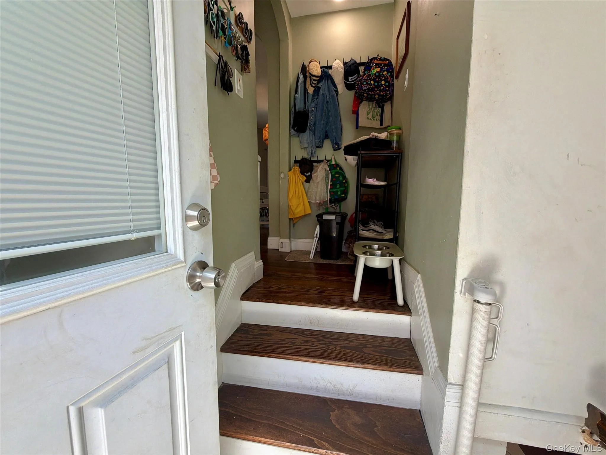 646 Beech Street, Long Beach, NY, 4 Bedrooms Bedrooms, 7 Rooms Rooms,1 BathroomBathrooms,Residential Lease,For Rent,Beech,0,1036103 646 Beech Street, Long Beach, NY, 4 Bedrooms Bedrooms, 7 Rooms Rooms,1 BathroomBathrooms,Residential Lease,For Rent,Beech,0,1036103