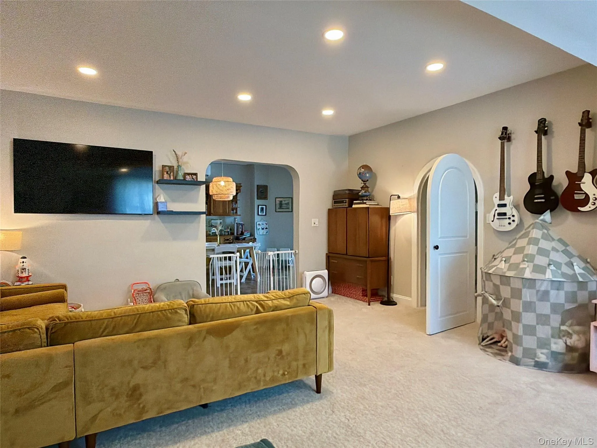 646 Beech Street, Long Beach, NY, 4 Bedrooms Bedrooms, 7 Rooms Rooms,1 BathroomBathrooms,Residential Lease,For Rent,Beech,0,1036103 646 Beech Street, Long Beach, NY, 4 Bedrooms Bedrooms, 7 Rooms Rooms,1 BathroomBathrooms,Residential Lease,For Rent,Beech,0,1036103
