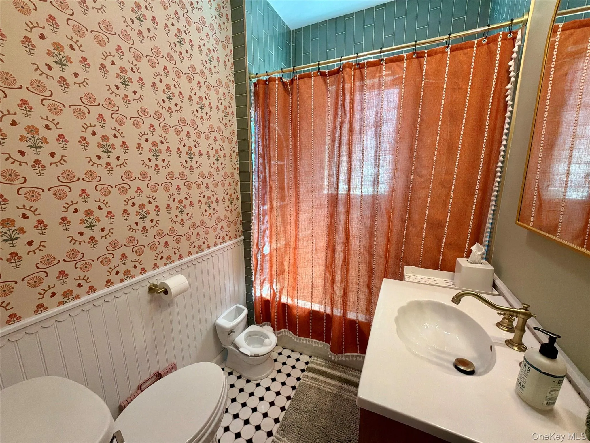 646 Beech Street, Long Beach, NY, 4 Bedrooms Bedrooms, 7 Rooms Rooms,1 BathroomBathrooms,Residential Lease,For Rent,Beech,0,1036103 646 Beech Street, Long Beach, NY, 4 Bedrooms Bedrooms, 7 Rooms Rooms,1 BathroomBathrooms,Residential Lease,For Rent,Beech,0,1036103