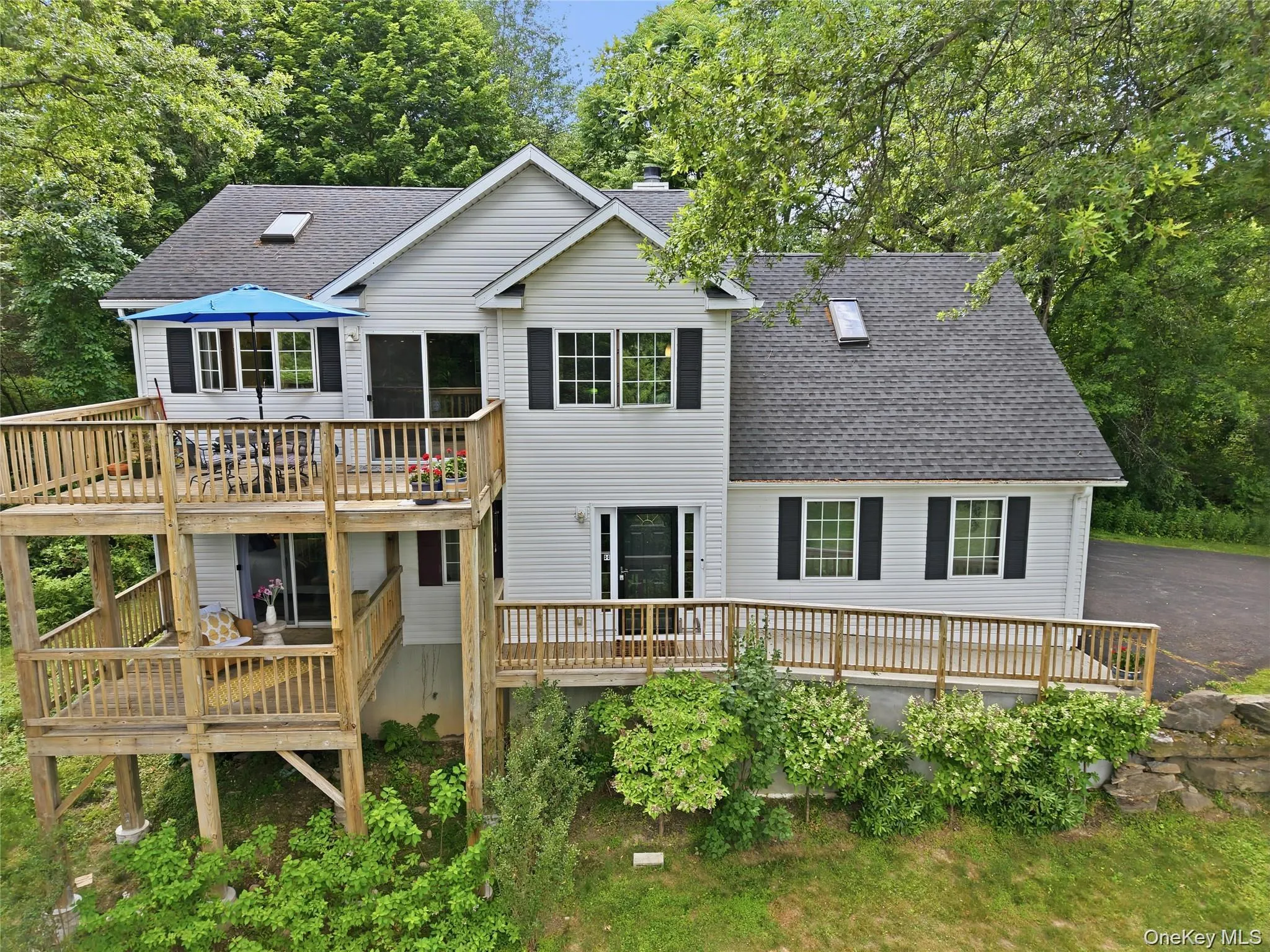 15 Meadow Drive, Red Hook, NY, 3 Bedrooms Bedrooms, 7 Rooms Rooms,2 BathroomsBathrooms,Residential,For Rent,Meadow,0,1036106 15 Meadow Drive, Red Hook, NY, 3 Bedrooms Bedrooms, 7 Rooms Rooms,2 BathroomsBathrooms,Residential,For Rent,Meadow,0,1036106