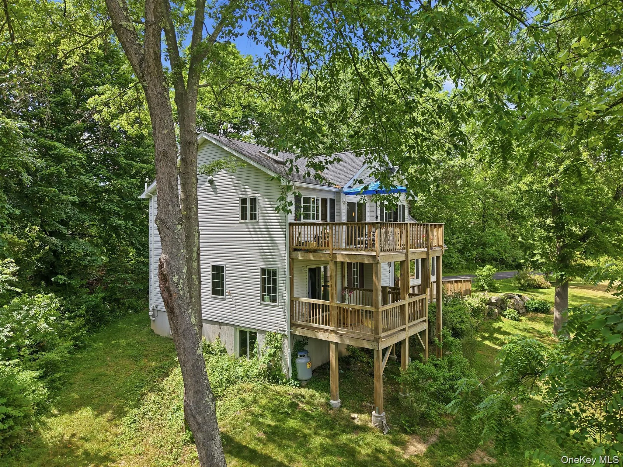 15 Meadow Drive, Red Hook, NY, 3 Bedrooms Bedrooms, 7 Rooms Rooms,2 BathroomsBathrooms,Residential,For Rent,Meadow,0,1036106 15 Meadow Drive, Red Hook, NY, 3 Bedrooms Bedrooms, 7 Rooms Rooms,2 BathroomsBathrooms,Residential,For Rent,Meadow,0,1036106