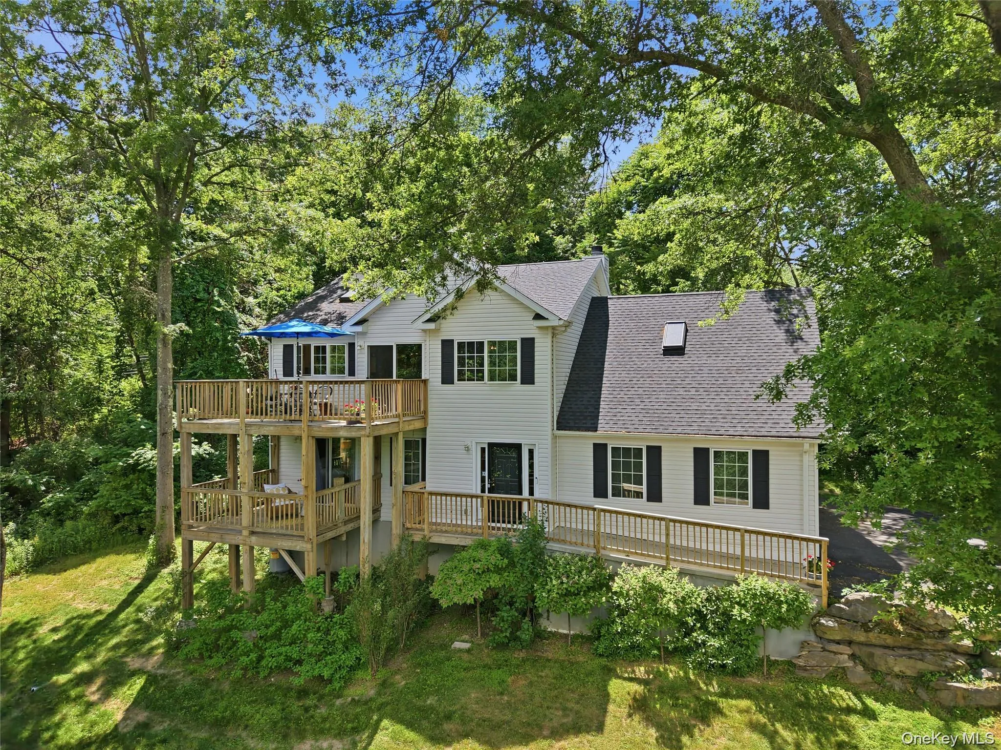 15 Meadow Drive, Red Hook, NY, 3 Bedrooms Bedrooms, 7 Rooms Rooms,2 BathroomsBathrooms,Residential,For Rent,Meadow,0,1036106 15 Meadow Drive, Red Hook, NY, 3 Bedrooms Bedrooms, 7 Rooms Rooms,2 BathroomsBathrooms,Residential,For Rent,Meadow,0,1036106