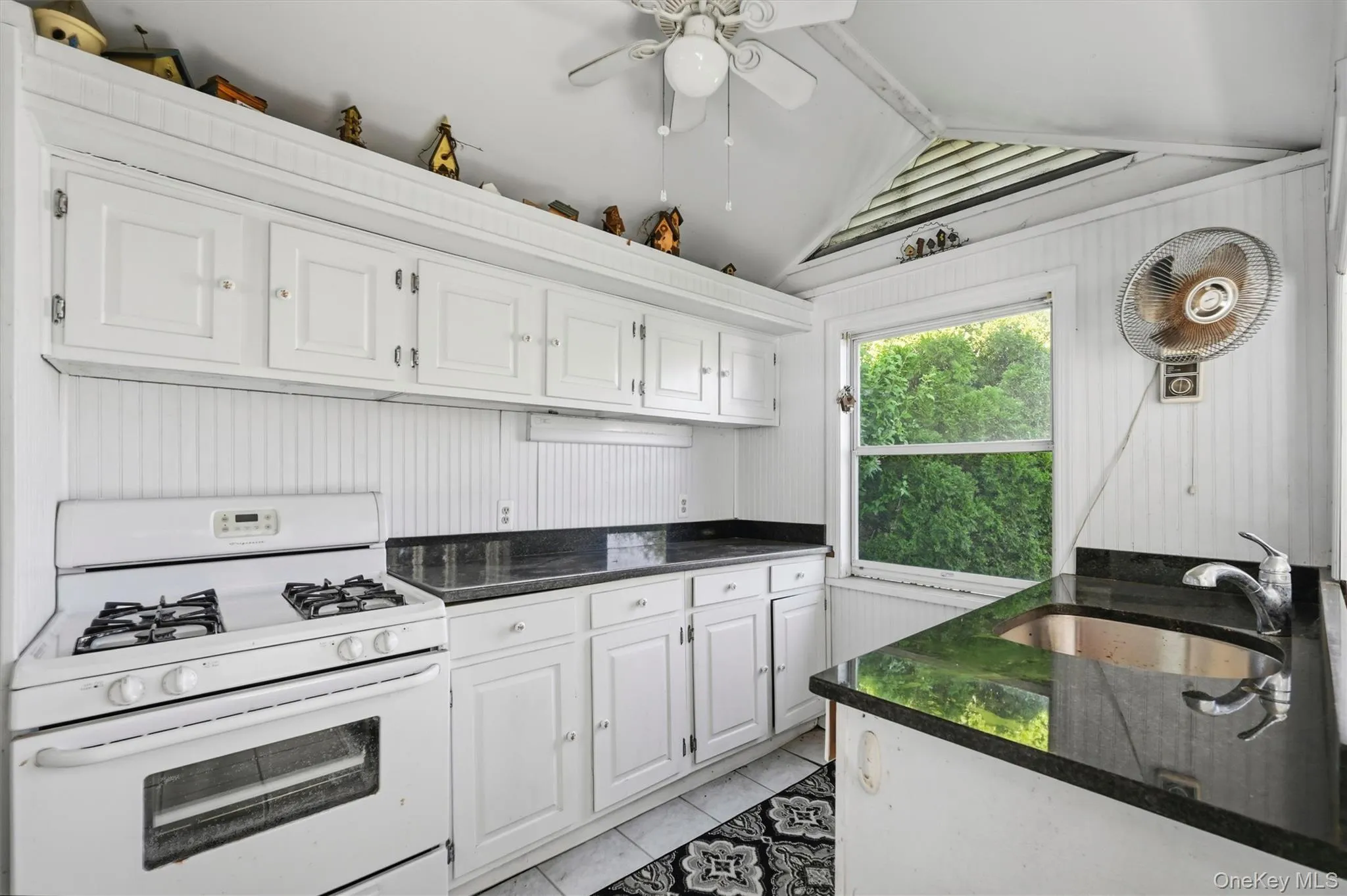 5 Anna Place, Marlboro, NY, 3 Bedrooms Bedrooms, 8 Rooms Rooms,2 BathroomsBathrooms,Residential,For Rent,Anna,0,1036109 5 Anna Place, Marlboro, NY, 3 Bedrooms Bedrooms, 8 Rooms Rooms,2 BathroomsBathrooms,Residential,For Rent,Anna,0,1036109