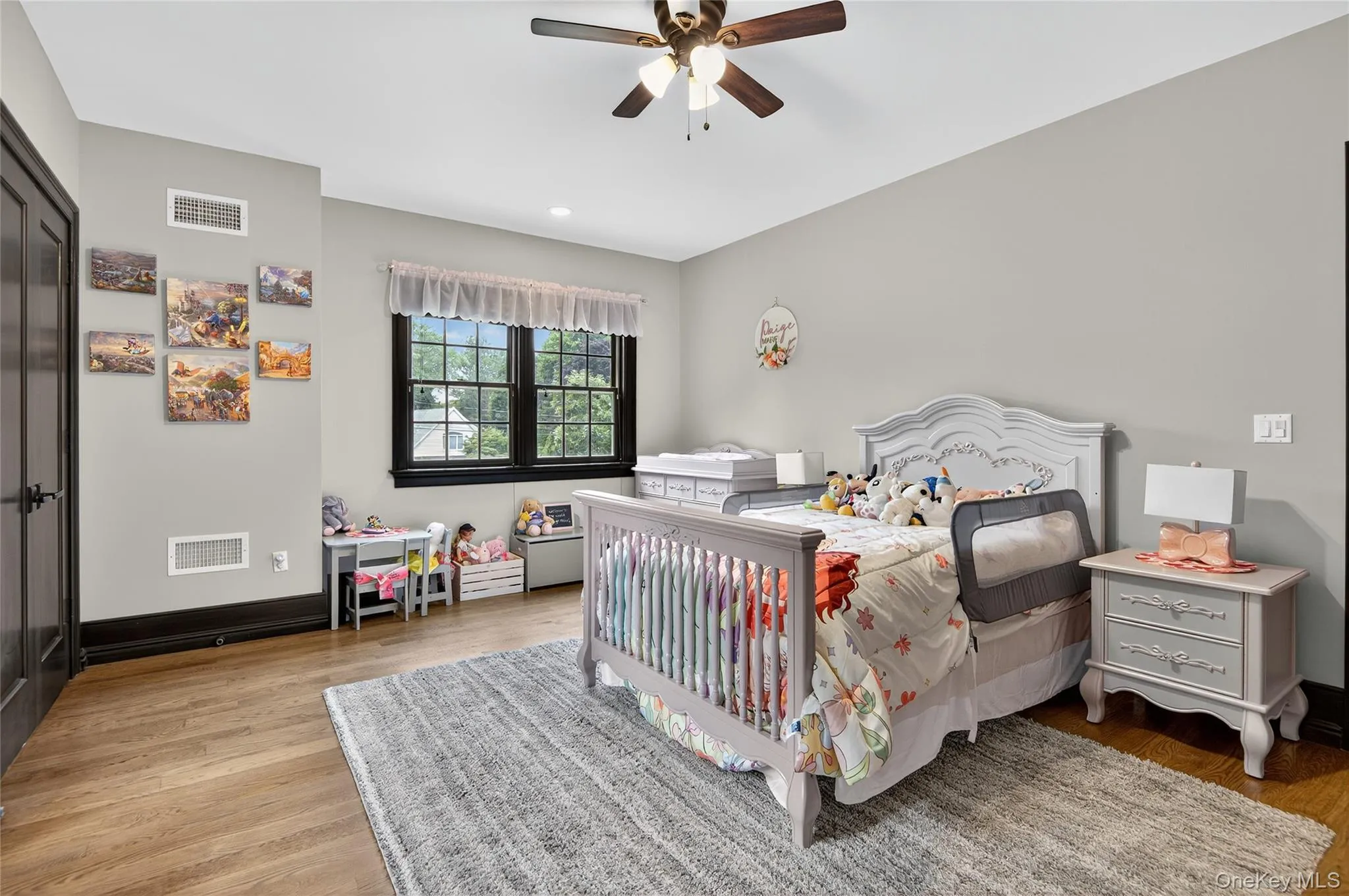 23 Gloria Lane, Huntington, NY, 6 Bedrooms Bedrooms, 15 Rooms Rooms,6 BathroomsBathrooms,Residential,For Rent,Gloria,0,1036110 23 Gloria Lane, Huntington, NY, 6 Bedrooms Bedrooms, 15 Rooms Rooms,6 BathroomsBathrooms,Residential,For Rent,Gloria,0,1036110
