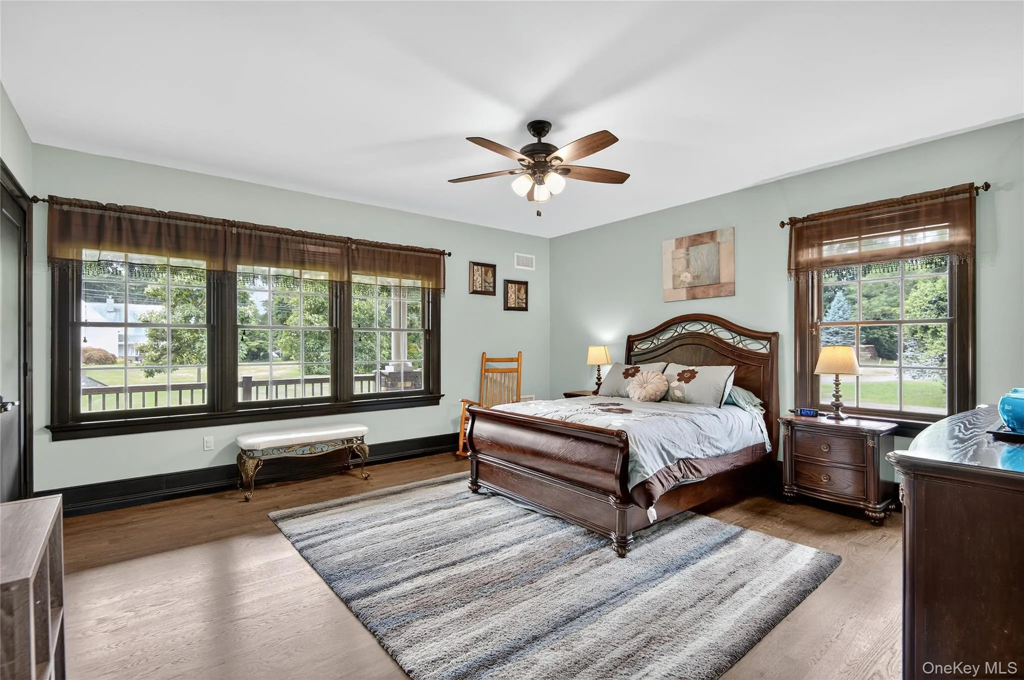 23 Gloria Lane, Huntington, NY, 6 Bedrooms Bedrooms, 15 Rooms Rooms,6 BathroomsBathrooms,Residential,For Rent,Gloria,0,1036110 23 Gloria Lane, Huntington, NY, 6 Bedrooms Bedrooms, 15 Rooms Rooms,6 BathroomsBathrooms,Residential,For Rent,Gloria,0,1036110