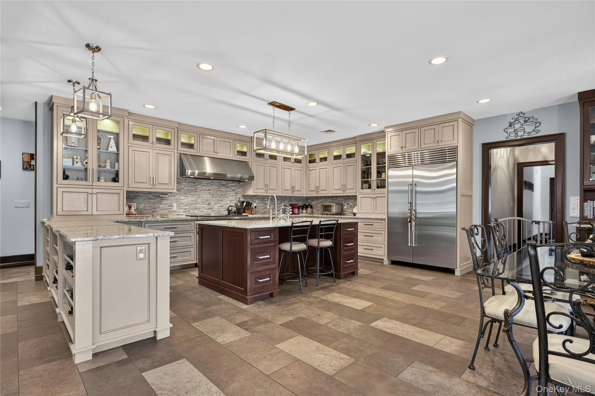 23 Gloria Lane, Huntington, NY, 6 Bedrooms Bedrooms, 15 Rooms Rooms,6 BathroomsBathrooms,Residential,For Rent,Gloria,0,1036110 23 Gloria Lane, Huntington, NY, 6 Bedrooms Bedrooms, 15 Rooms Rooms,6 BathroomsBathrooms,Residential,For Rent,Gloria,0,1036110