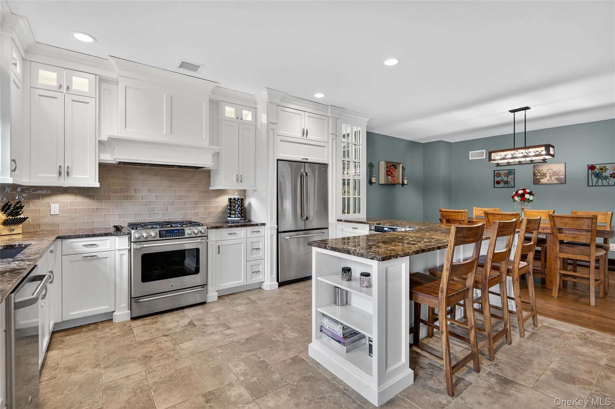 23 Gloria Lane, Huntington, NY, 6 Bedrooms Bedrooms, 15 Rooms Rooms,6 BathroomsBathrooms,Residential,For Rent,Gloria,0,1036110 23 Gloria Lane, Huntington, NY, 6 Bedrooms Bedrooms, 15 Rooms Rooms,6 BathroomsBathrooms,Residential,For Rent,Gloria,0,1036110