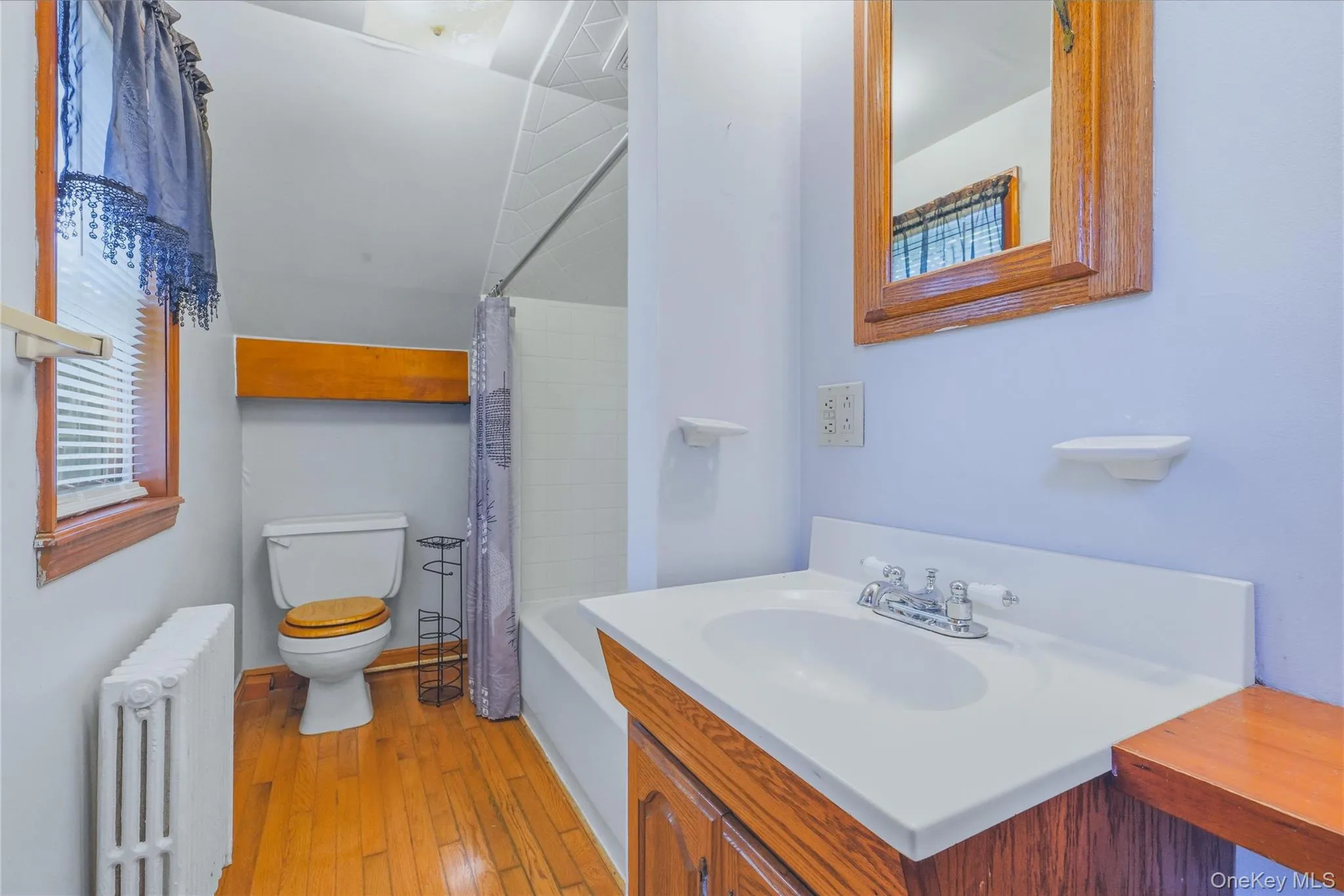 Full Bathroom Full Bathroom