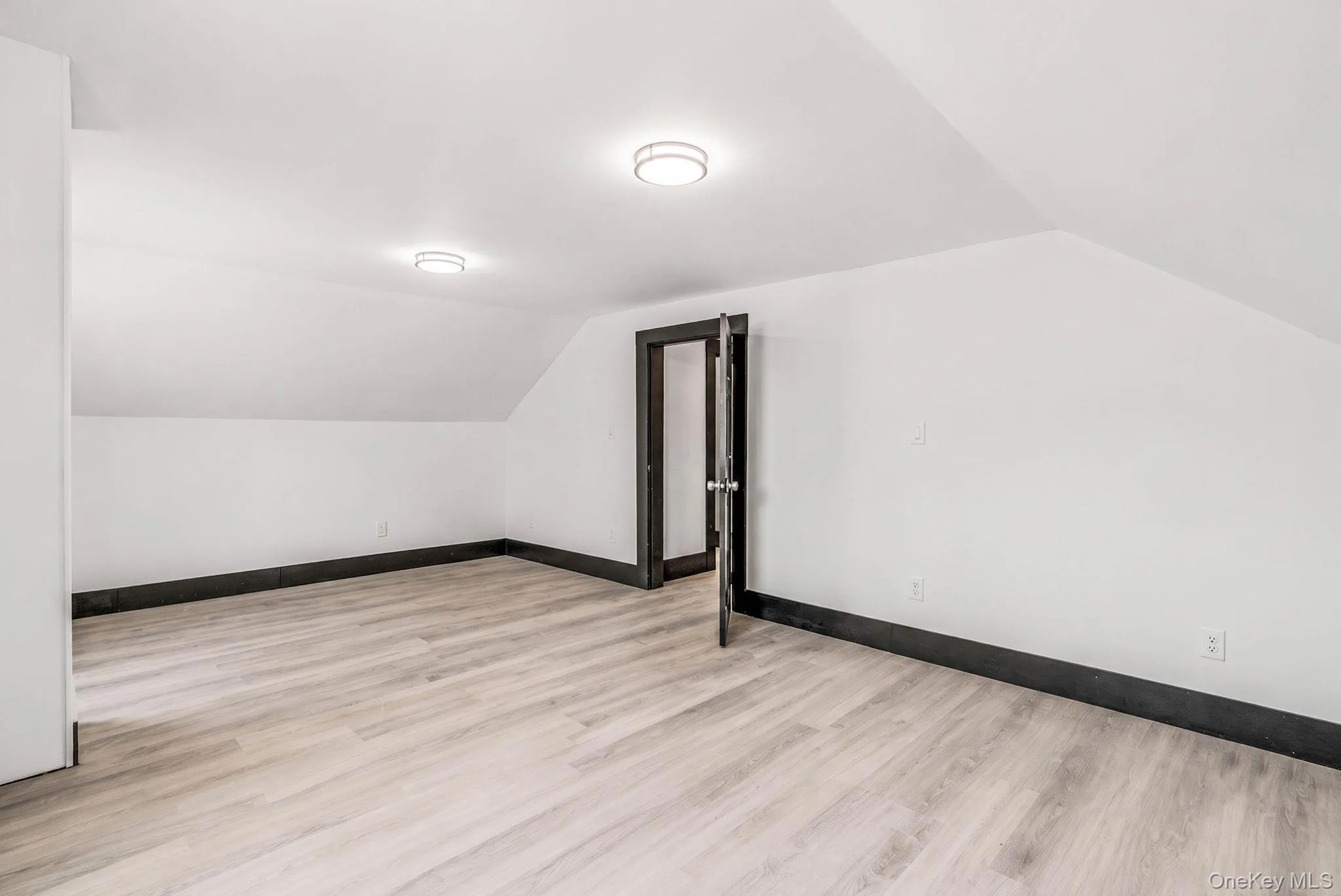 180 Quaker Street, Newburgh (town), NY, 8 Bedrooms Bedrooms, 14 Rooms Rooms,4 BathroomsBathrooms,Residential,For Rent,Quaker,0,1036113 180 Quaker Street, Newburgh (town), NY, 8 Bedrooms Bedrooms, 14 Rooms Rooms,4 BathroomsBathrooms,Residential,For Rent,Quaker,0,1036113