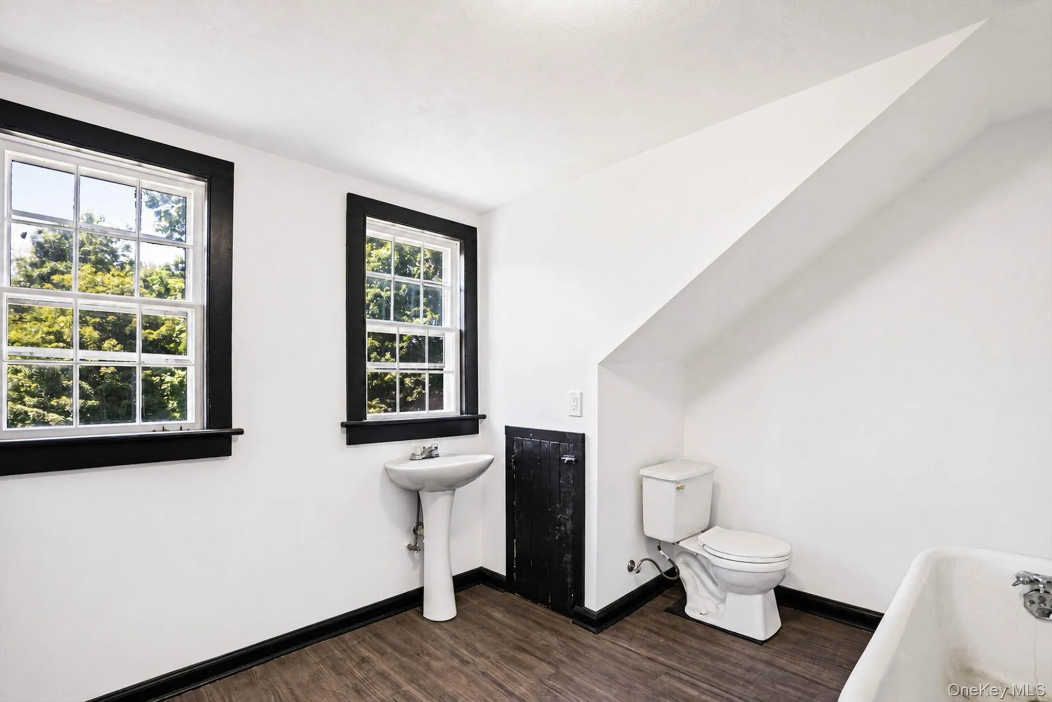 180 Quaker Street, Newburgh (town), NY, 8 Bedrooms Bedrooms, 14 Rooms Rooms,4 BathroomsBathrooms,Residential,For Rent,Quaker,0,1036113 180 Quaker Street, Newburgh (town), NY, 8 Bedrooms Bedrooms, 14 Rooms Rooms,4 BathroomsBathrooms,Residential,For Rent,Quaker,0,1036113