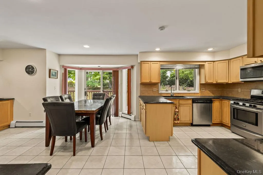 10 Ash Court, Clarkstown, NY, 6 Bedrooms Bedrooms, 10 Rooms Rooms,4 BathroomsBathrooms,Residential,For Rent,Ash,0,1036117 10 Ash Court, Clarkstown, NY, 6 Bedrooms Bedrooms, 10 Rooms Rooms,4 BathroomsBathrooms,Residential,For Rent,Ash,0,1036117