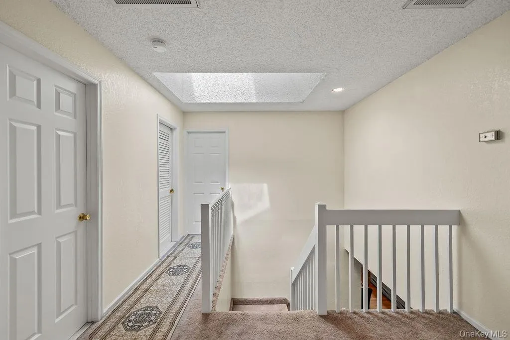 10 Ash Court, Clarkstown, NY, 6 Bedrooms Bedrooms, 10 Rooms Rooms,4 BathroomsBathrooms,Residential,For Rent,Ash,0,1036117 10 Ash Court, Clarkstown, NY, 6 Bedrooms Bedrooms, 10 Rooms Rooms,4 BathroomsBathrooms,Residential,For Rent,Ash,0,1036117