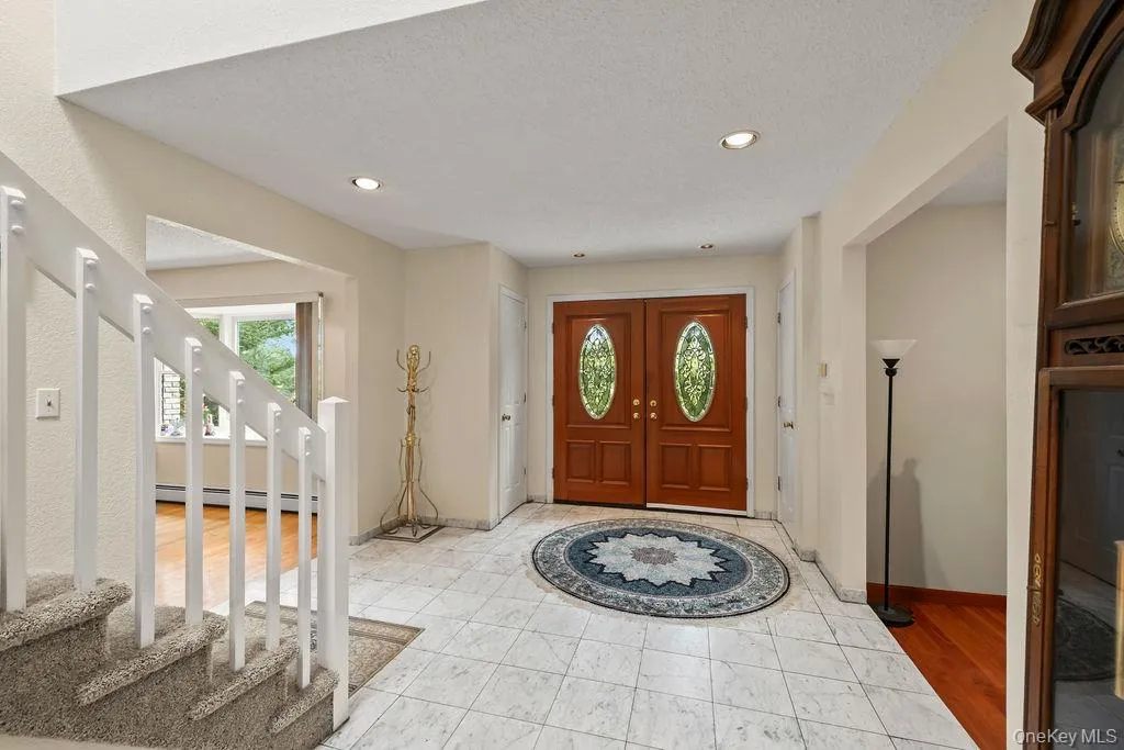 10 Ash Court, Clarkstown, NY, 6 Bedrooms Bedrooms, 10 Rooms Rooms,4 BathroomsBathrooms,Residential,For Rent,Ash,0,1036117 10 Ash Court, Clarkstown, NY, 6 Bedrooms Bedrooms, 10 Rooms Rooms,4 BathroomsBathrooms,Residential,For Rent,Ash,0,1036117