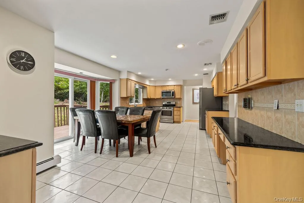 10 Ash Court, Clarkstown, NY, 6 Bedrooms Bedrooms, 10 Rooms Rooms,4 BathroomsBathrooms,Residential,For Rent,Ash,0,1036117 10 Ash Court, Clarkstown, NY, 6 Bedrooms Bedrooms, 10 Rooms Rooms,4 BathroomsBathrooms,Residential,For Rent,Ash,0,1036117