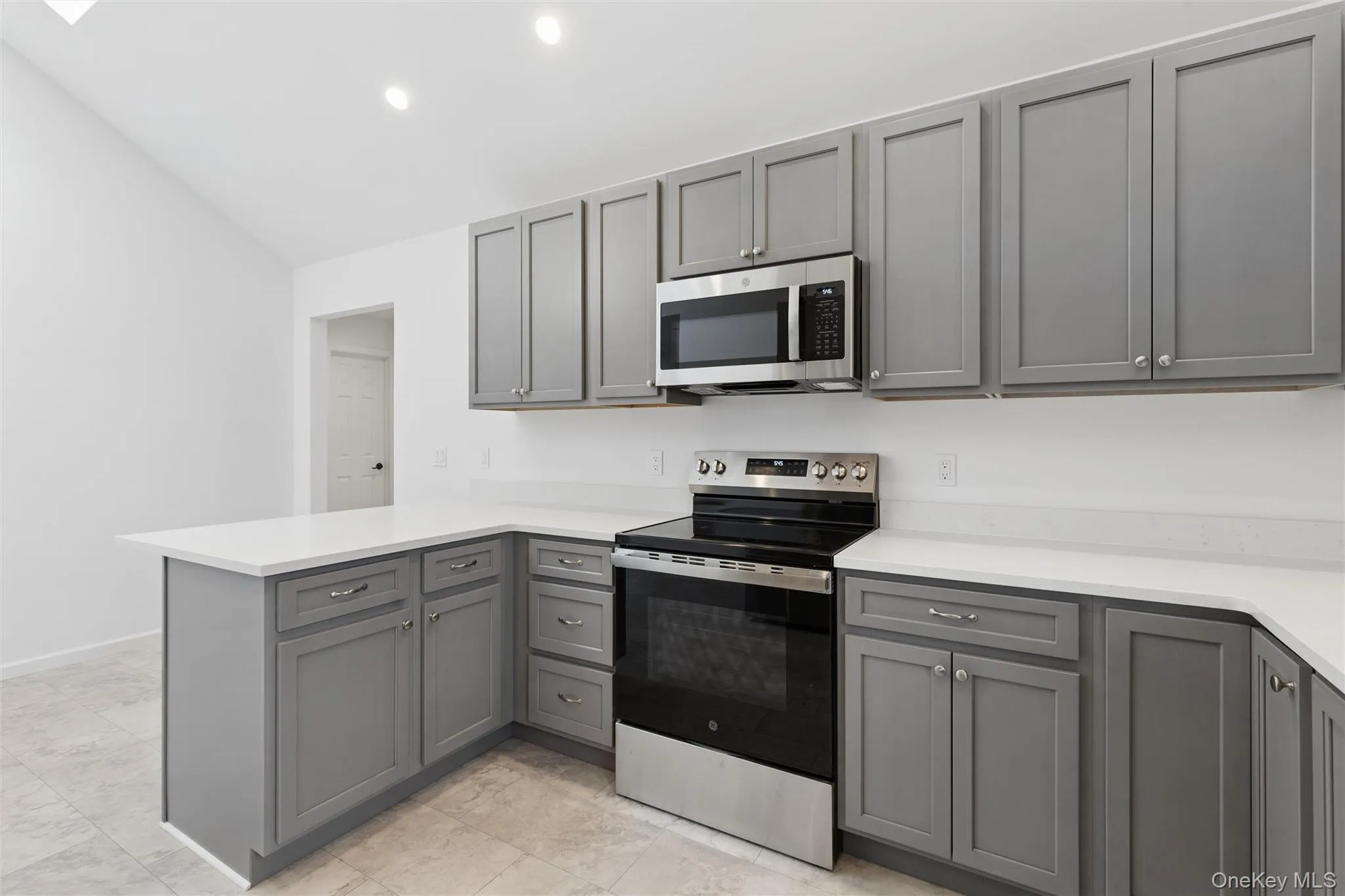413 1st Street, Southold, NY, 1 Bedroom Bedrooms, 6 Rooms Rooms,1 BathroomBathrooms,Residential Lease,For Rent,1st,0,1036122 413 1st Street, Southold, NY, 1 Bedroom Bedrooms, 6 Rooms Rooms,1 BathroomBathrooms,Residential Lease,For Rent,1st,0,1036122
