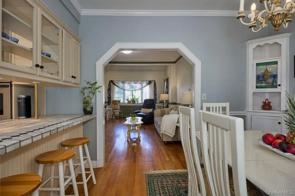 perfect flow between the living room, dining room and open kitchen. perfect flow between the living room, dining room and open kitchen.