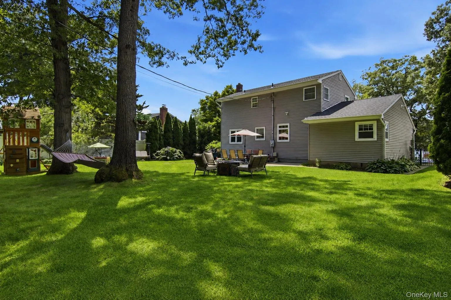 1 Wenmore Court, Smithtown, NY, 3 Bedrooms Bedrooms, 7 Rooms Rooms,1 BathroomBathrooms,Residential,For Rent,Wenmore,0,1036130 1 Wenmore Court, Smithtown, NY, 3 Bedrooms Bedrooms, 7 Rooms Rooms,1 BathroomBathrooms,Residential,For Rent,Wenmore,0,1036130