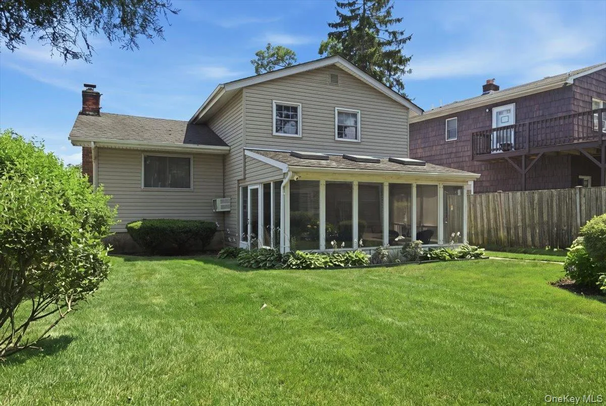 1981 Lenox Avenue, Hempstead, NY, 3 Bedrooms Bedrooms, 7 Rooms Rooms,1 BathroomBathrooms,Residential,For Rent,Lenox,0,1036131 1981 Lenox Avenue, Hempstead, NY, 3 Bedrooms Bedrooms, 7 Rooms Rooms,1 BathroomBathrooms,Residential,For Rent,Lenox,0,1036131