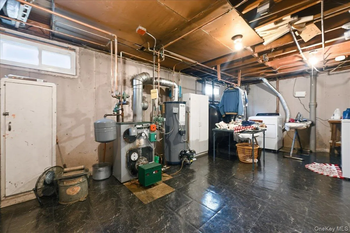 1981 Lenox Avenue, Hempstead, NY, 3 Bedrooms Bedrooms, 7 Rooms Rooms,1 BathroomBathrooms,Residential,For Rent,Lenox,0,1036131 1981 Lenox Avenue, Hempstead, NY, 3 Bedrooms Bedrooms, 7 Rooms Rooms,1 BathroomBathrooms,Residential,For Rent,Lenox,0,1036131