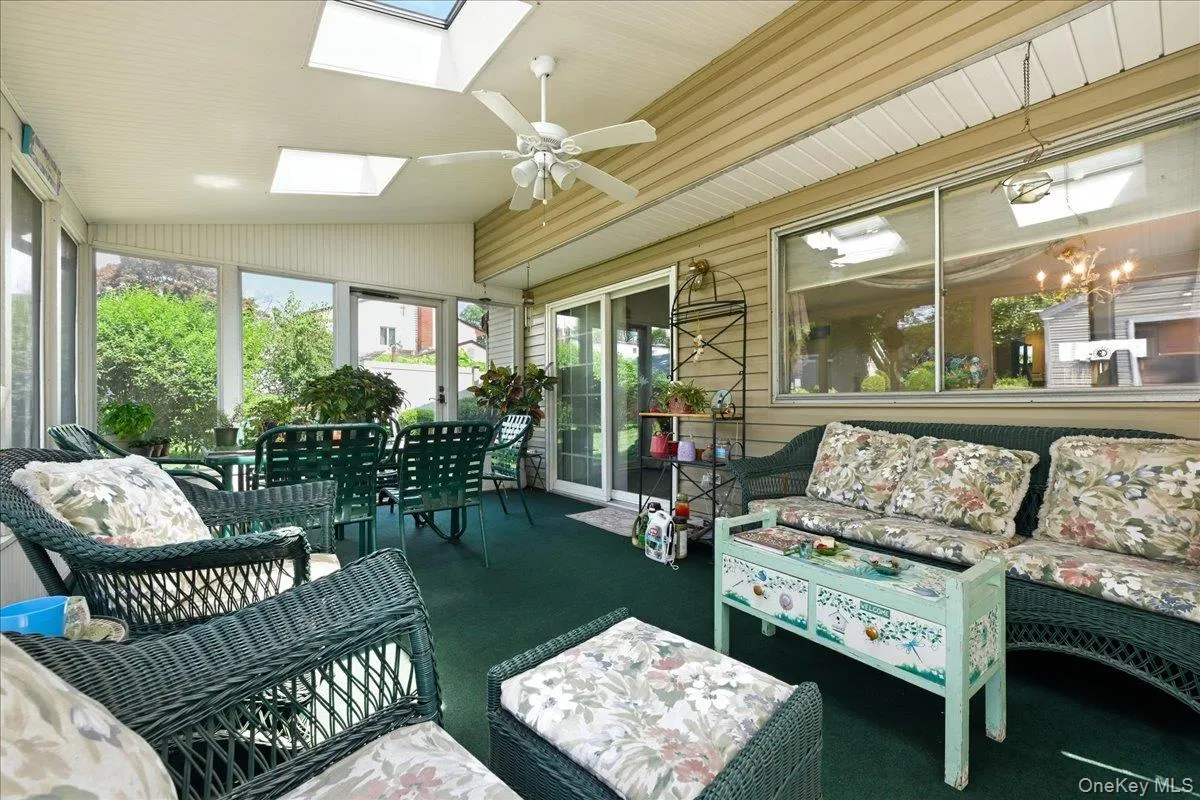 1981 Lenox Avenue, Hempstead, NY, 3 Bedrooms Bedrooms, 7 Rooms Rooms,1 BathroomBathrooms,Residential,For Rent,Lenox,0,1036131 1981 Lenox Avenue, Hempstead, NY, 3 Bedrooms Bedrooms, 7 Rooms Rooms,1 BathroomBathrooms,Residential,For Rent,Lenox,0,1036131