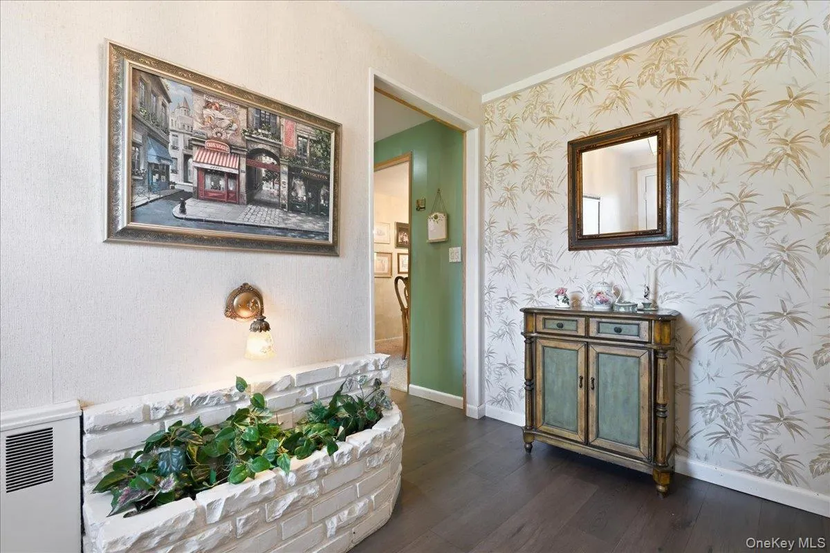 1981 Lenox Avenue, Hempstead, NY, 3 Bedrooms Bedrooms, 7 Rooms Rooms,1 BathroomBathrooms,Residential,For Rent,Lenox,0,1036131 1981 Lenox Avenue, Hempstead, NY, 3 Bedrooms Bedrooms, 7 Rooms Rooms,1 BathroomBathrooms,Residential,For Rent,Lenox,0,1036131