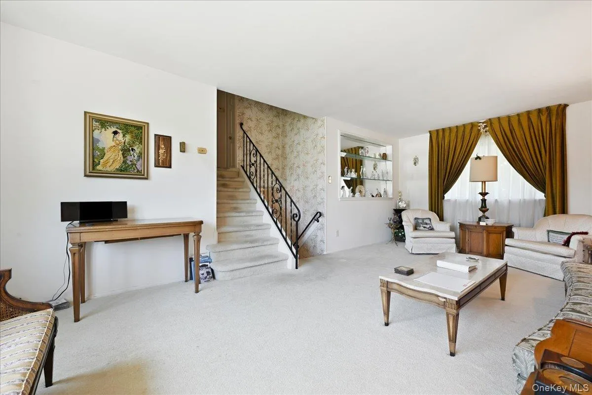 1981 Lenox Avenue, Hempstead, NY, 3 Bedrooms Bedrooms, 7 Rooms Rooms,1 BathroomBathrooms,Residential,For Rent,Lenox,0,1036131 1981 Lenox Avenue, Hempstead, NY, 3 Bedrooms Bedrooms, 7 Rooms Rooms,1 BathroomBathrooms,Residential,For Rent,Lenox,0,1036131