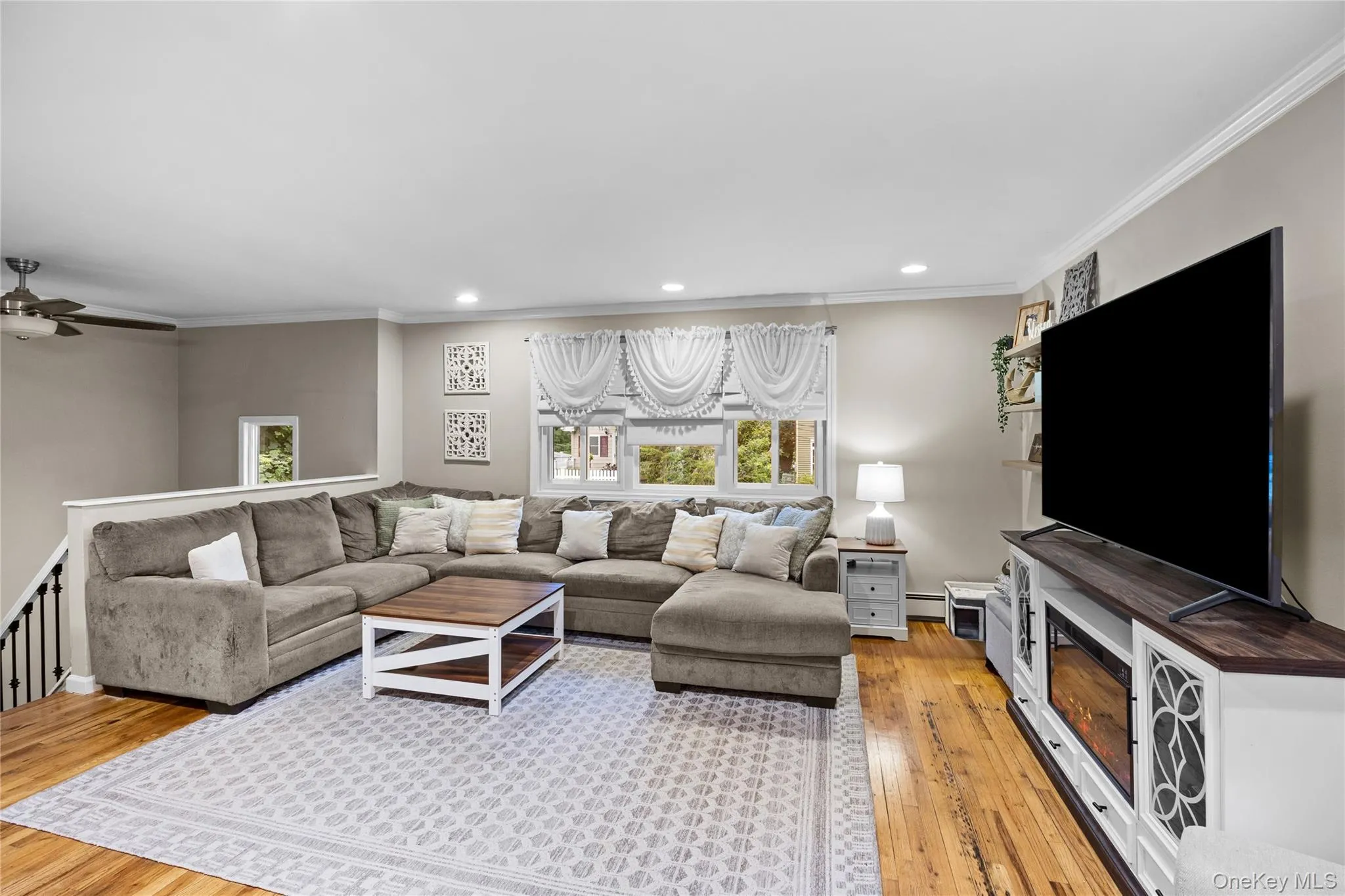 33 Manhasset Road, Brookhaven, NY, 4 Bedrooms Bedrooms, 8 Rooms Rooms,2 BathroomsBathrooms,Residential,For Rent,Manhasset,0,1036132 33 Manhasset Road, Brookhaven, NY, 4 Bedrooms Bedrooms, 8 Rooms Rooms,2 BathroomsBathrooms,Residential,For Rent,Manhasset,0,1036132