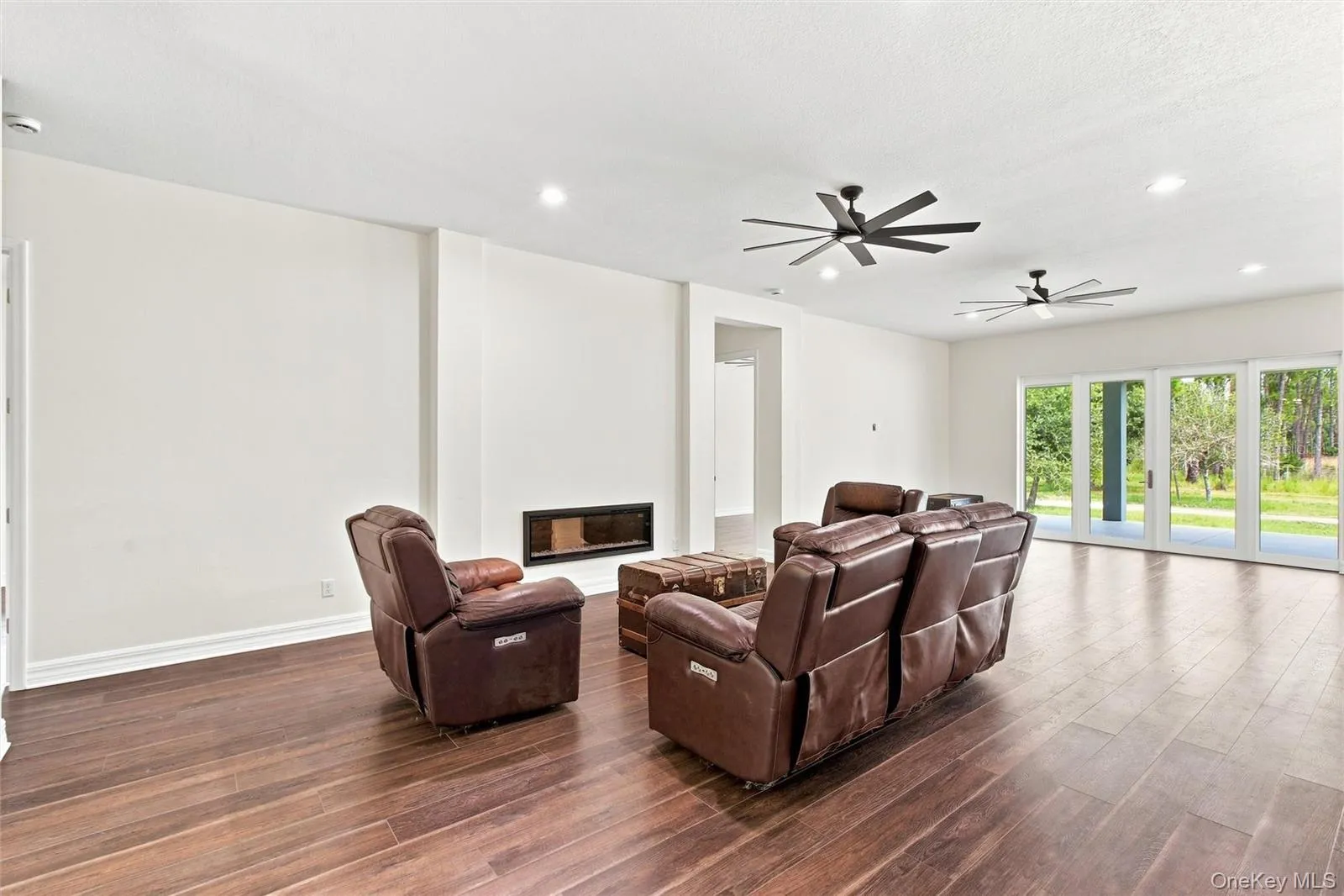 8146 Tropicaire, Out Of Area, FL, 3 Bedrooms Bedrooms, 10 Rooms Rooms,3 BathroomsBathrooms,Residential,For Rent,Tropicaire,0,1036137 8146 Tropicaire, Out Of Area, FL, 3 Bedrooms Bedrooms, 10 Rooms Rooms,3 BathroomsBathrooms,Residential,For Rent,Tropicaire,0,1036137