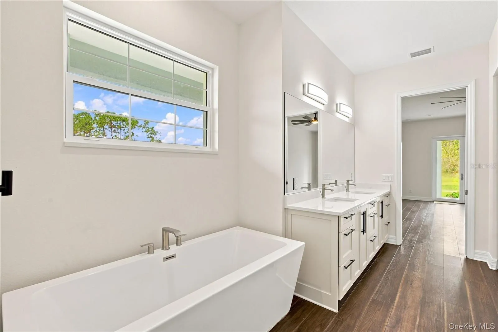 8146 Tropicaire, Out Of Area, FL, 3 Bedrooms Bedrooms, 10 Rooms Rooms,3 BathroomsBathrooms,Residential,For Rent,Tropicaire,0,1036137 8146 Tropicaire, Out Of Area, FL, 3 Bedrooms Bedrooms, 10 Rooms Rooms,3 BathroomsBathrooms,Residential,For Rent,Tropicaire,0,1036137