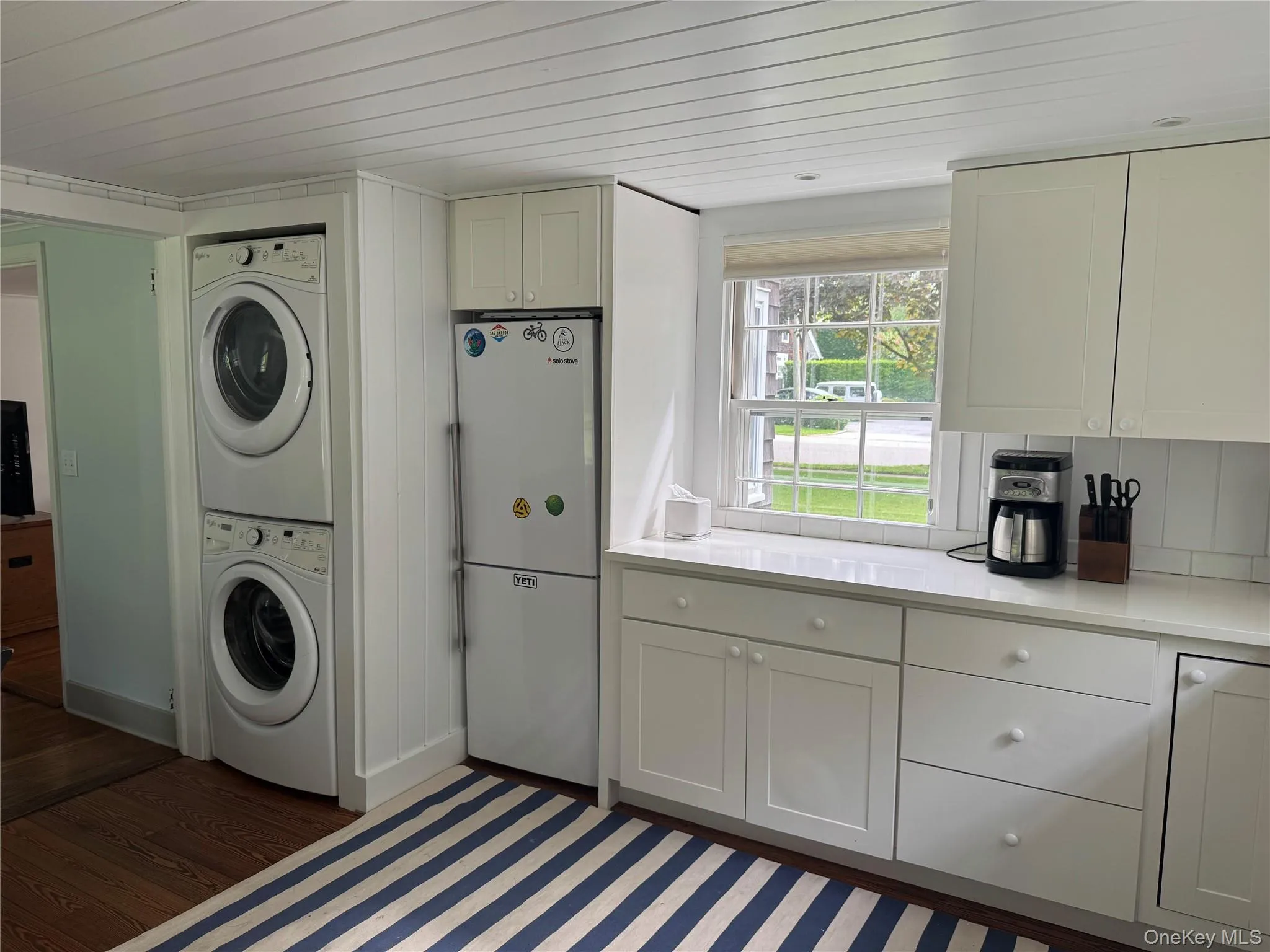 21 Elm Street, Southampton, NY, 3 Bedrooms Bedrooms, 6 Rooms Rooms,2 BathroomsBathrooms,Residential Lease,For Rent,Elm Street,0,1036139 21 Elm Street, Southampton, NY, 3 Bedrooms Bedrooms, 6 Rooms Rooms,2 BathroomsBathrooms,Residential Lease,For Rent,Elm Street,0,1036139