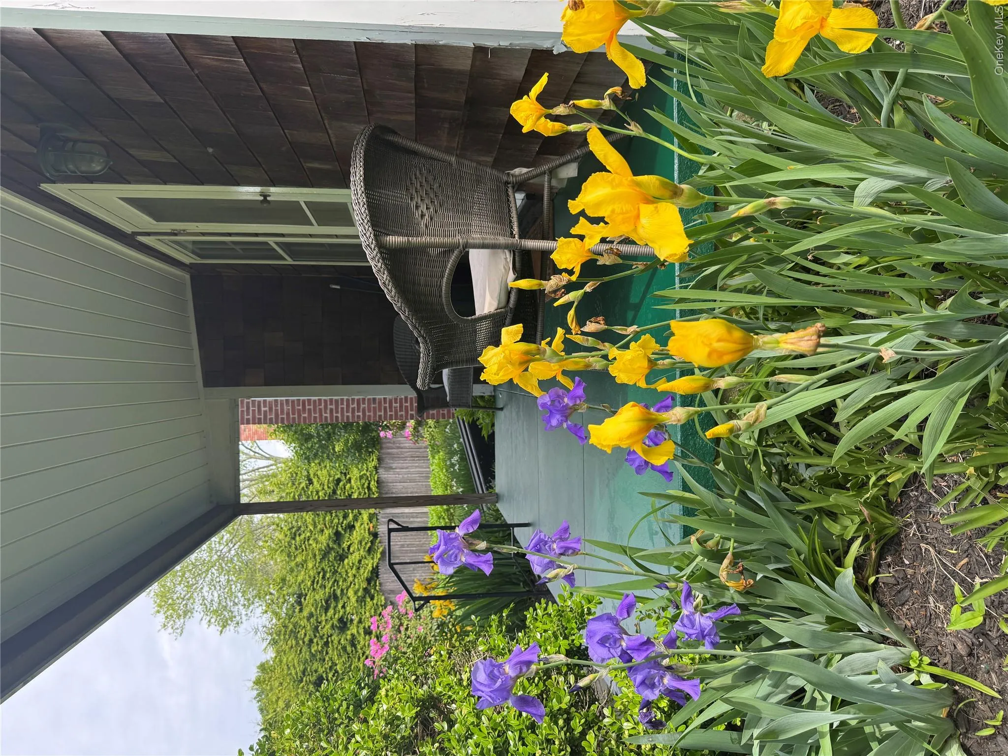21 Elm Street, Southampton, NY, 3 Bedrooms Bedrooms, 6 Rooms Rooms,2 BathroomsBathrooms,Residential Lease,For Rent,Elm Street,0,1036139 21 Elm Street, Southampton, NY, 3 Bedrooms Bedrooms, 6 Rooms Rooms,2 BathroomsBathrooms,Residential Lease,For Rent,Elm Street,0,1036139