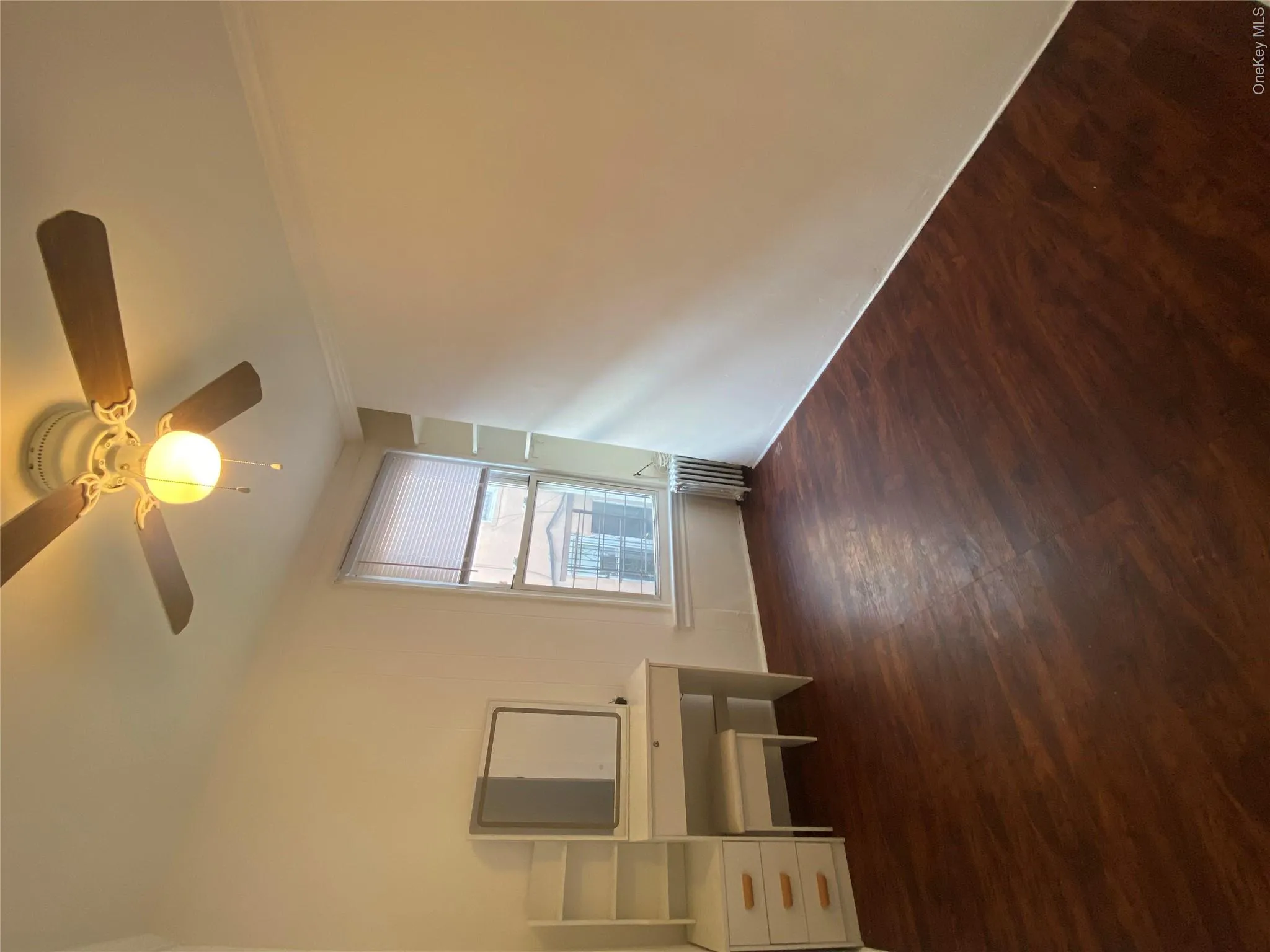 6728 FOREST AVE, New York, NY, 3 Bedrooms Bedrooms, 6 Rooms Rooms,1 BathroomBathrooms,Residential Lease,For Rent,FOREST AVE,0,1036142 6728 FOREST AVE, New York, NY, 3 Bedrooms Bedrooms, 6 Rooms Rooms,1 BathroomBathrooms,Residential Lease,For Rent,FOREST AVE,0,1036142