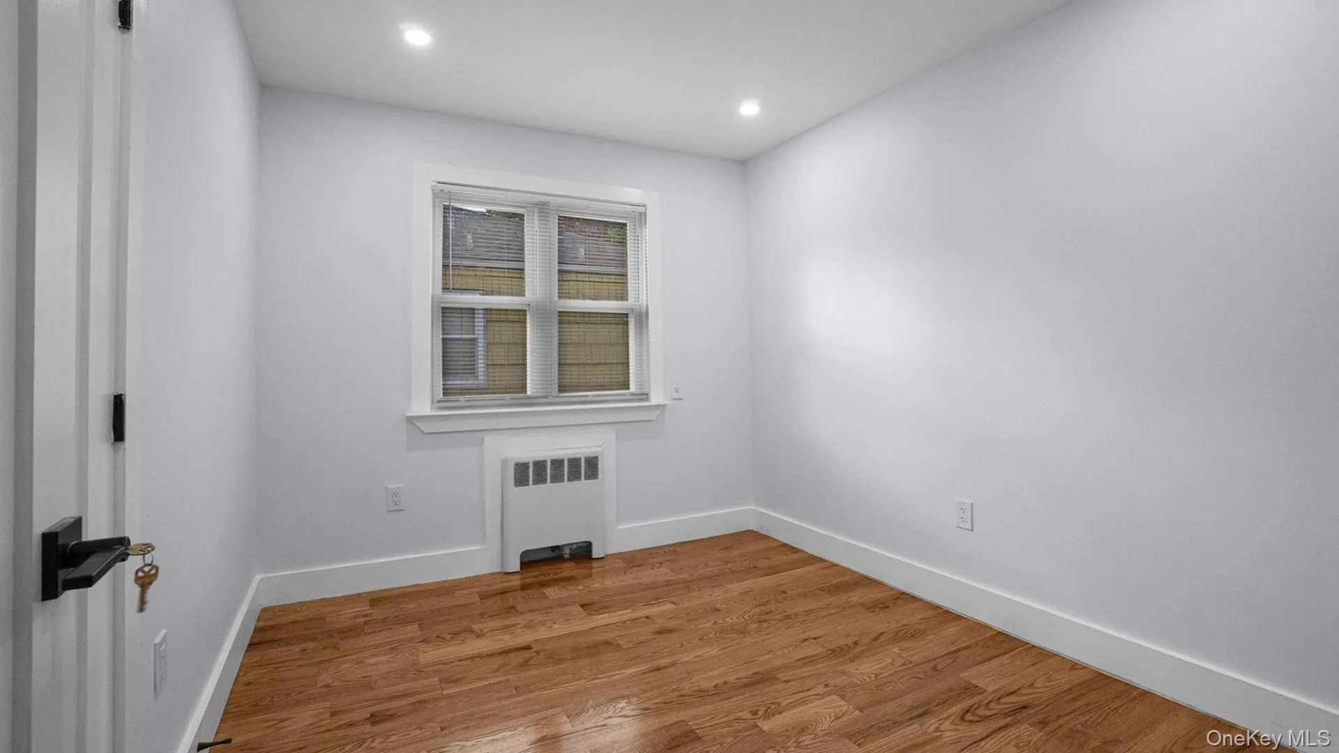4081 Grace Avenue, New York, NY, 3 Bedrooms Bedrooms, 7 Rooms Rooms,2 BathroomsBathrooms,Residential,For Rent,Grace,0,1036146 4081 Grace Avenue, New York, NY, 3 Bedrooms Bedrooms, 7 Rooms Rooms,2 BathroomsBathrooms,Residential,For Rent,Grace,0,1036146