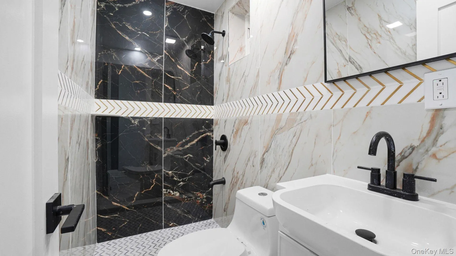 4081 Grace Avenue, New York, NY, 3 Bedrooms Bedrooms, 7 Rooms Rooms,2 BathroomsBathrooms,Residential,For Rent,Grace,0,1036146 4081 Grace Avenue, New York, NY, 3 Bedrooms Bedrooms, 7 Rooms Rooms,2 BathroomsBathrooms,Residential,For Rent,Grace,0,1036146