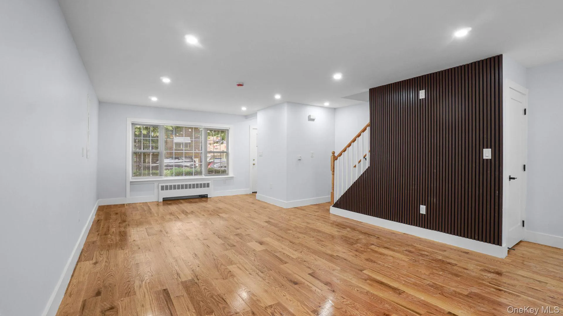 4081 Grace Avenue, New York, NY, 3 Bedrooms Bedrooms, 7 Rooms Rooms,2 BathroomsBathrooms,Residential,For Rent,Grace,0,1036146 4081 Grace Avenue, New York, NY, 3 Bedrooms Bedrooms, 7 Rooms Rooms,2 BathroomsBathrooms,Residential,For Rent,Grace,0,1036146
