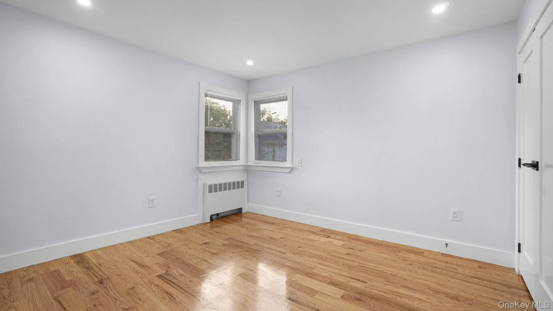 4081 Grace Avenue, New York, NY, 3 Bedrooms Bedrooms, 7 Rooms Rooms,2 BathroomsBathrooms,Residential,For Rent,Grace,0,1036146 4081 Grace Avenue, New York, NY, 3 Bedrooms Bedrooms, 7 Rooms Rooms,2 BathroomsBathrooms,Residential,For Rent,Grace,0,1036146