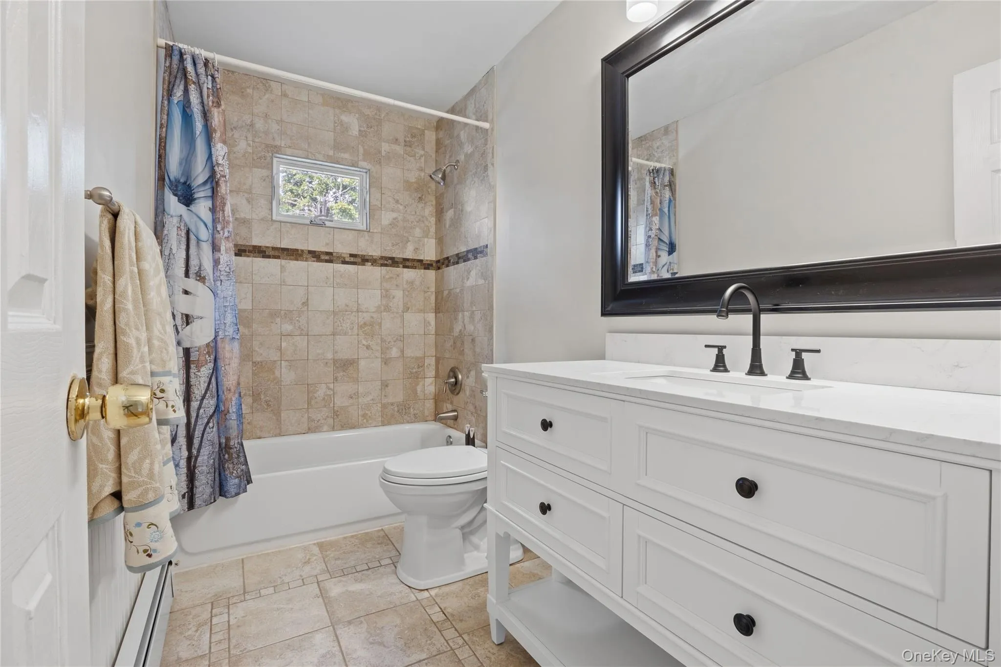16 Hewitt Boulevard, Brookhaven, NY, 4 Bedrooms Bedrooms, 8 Rooms Rooms,3 BathroomsBathrooms,Residential,For Rent,Hewitt,0,1036152 16 Hewitt Boulevard, Brookhaven, NY, 4 Bedrooms Bedrooms, 8 Rooms Rooms,3 BathroomsBathrooms,Residential,For Rent,Hewitt,0,1036152