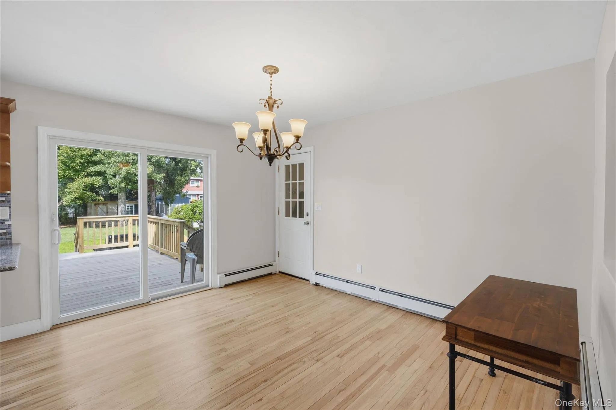 16 Hewitt Boulevard, Brookhaven, NY, 4 Bedrooms Bedrooms, 8 Rooms Rooms,3 BathroomsBathrooms,Residential,For Rent,Hewitt,0,1036152 16 Hewitt Boulevard, Brookhaven, NY, 4 Bedrooms Bedrooms, 8 Rooms Rooms,3 BathroomsBathrooms,Residential,For Rent,Hewitt,0,1036152