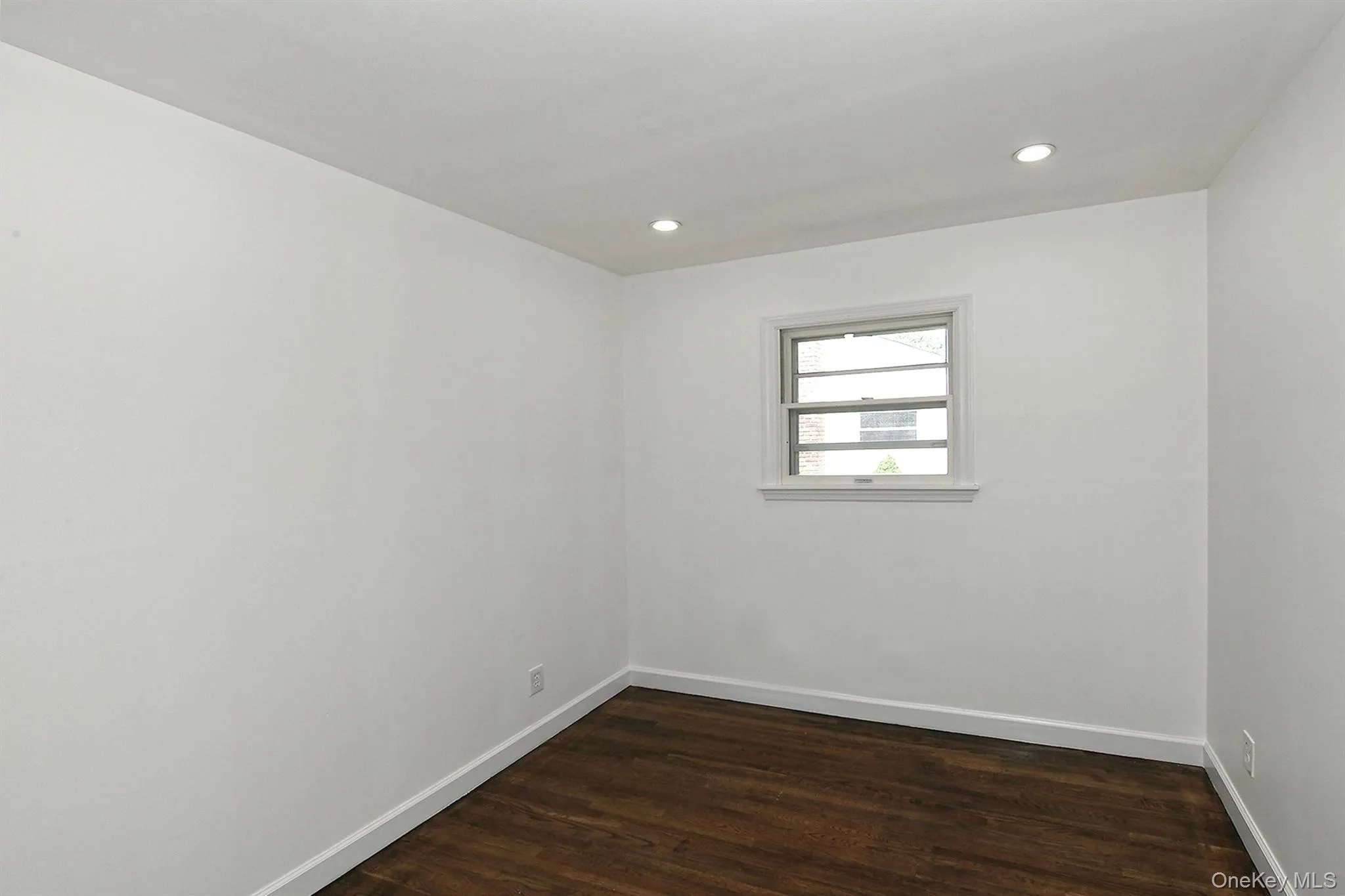 15 Parkview Drive, Smithtown, NY, 3 Bedrooms Bedrooms, 7 Rooms Rooms,3 BathroomsBathrooms,Residential,For Rent,Parkview,0,1036159 15 Parkview Drive, Smithtown, NY, 3 Bedrooms Bedrooms, 7 Rooms Rooms,3 BathroomsBathrooms,Residential,For Rent,Parkview,0,1036159