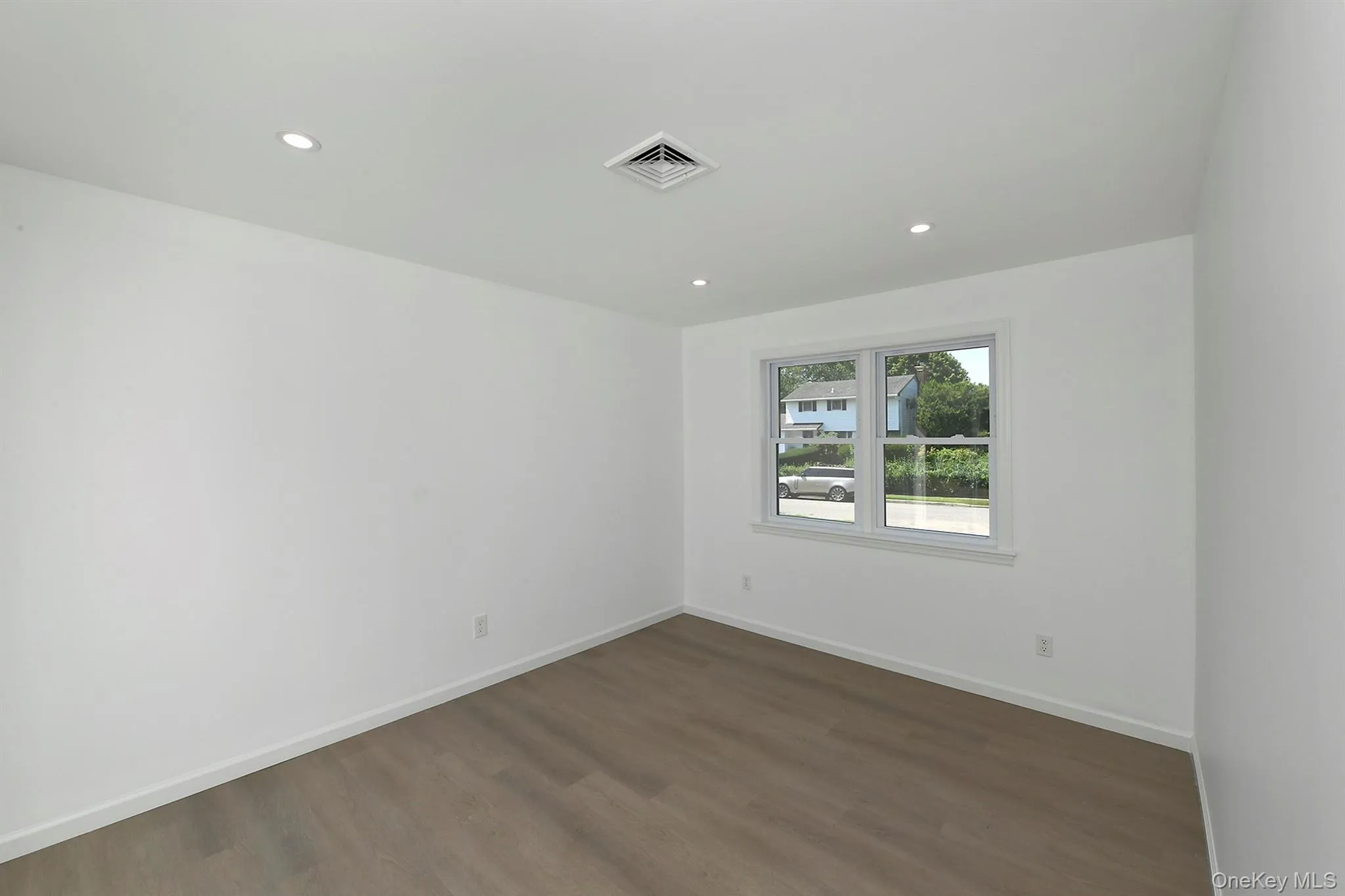 15 Parkview Drive, Smithtown, NY, 3 Bedrooms Bedrooms, 7 Rooms Rooms,3 BathroomsBathrooms,Residential,For Rent,Parkview,0,1036159 15 Parkview Drive, Smithtown, NY, 3 Bedrooms Bedrooms, 7 Rooms Rooms,3 BathroomsBathrooms,Residential,For Rent,Parkview,0,1036159