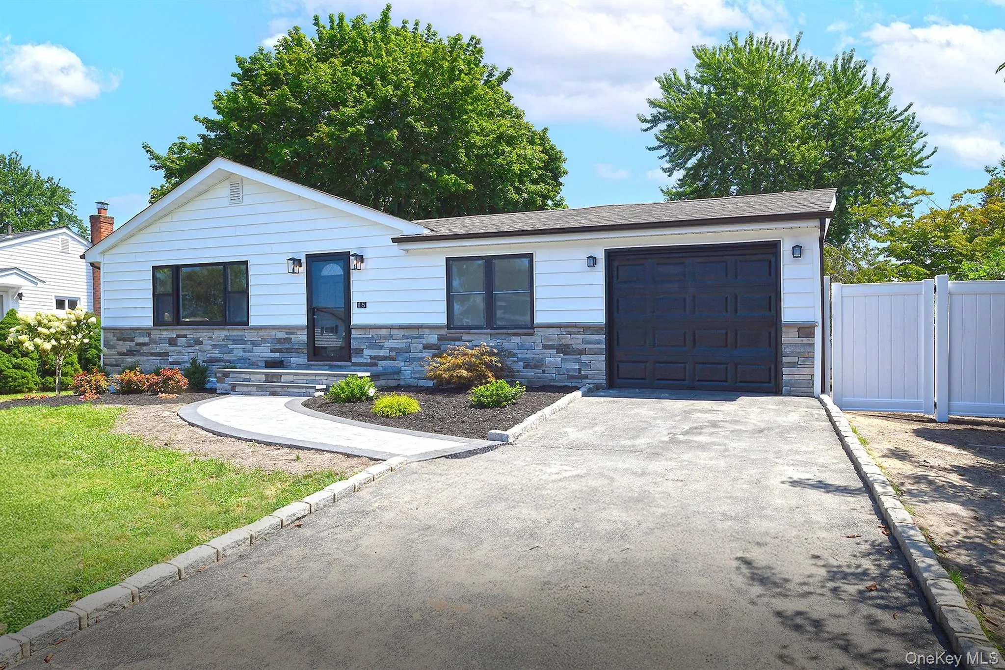 15 Parkview Drive, Smithtown, NY, 3 Bedrooms Bedrooms, 7 Rooms Rooms,3 BathroomsBathrooms,Residential,For Rent,Parkview,0,1036159 15 Parkview Drive, Smithtown, NY, 3 Bedrooms Bedrooms, 7 Rooms Rooms,3 BathroomsBathrooms,Residential,For Rent,Parkview,0,1036159
