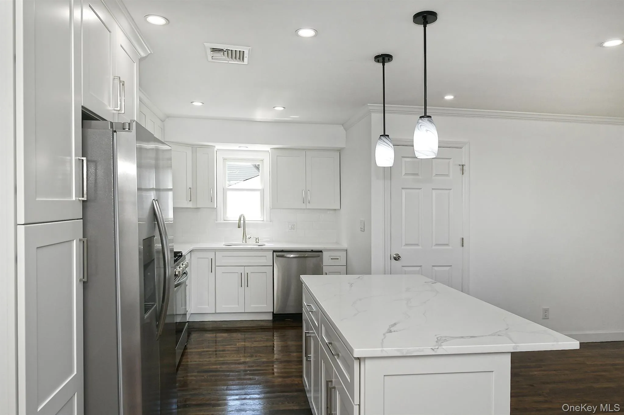 15 Parkview Drive, Smithtown, NY, 3 Bedrooms Bedrooms, 7 Rooms Rooms,3 BathroomsBathrooms,Residential,For Rent,Parkview,0,1036159 15 Parkview Drive, Smithtown, NY, 3 Bedrooms Bedrooms, 7 Rooms Rooms,3 BathroomsBathrooms,Residential,For Rent,Parkview,0,1036159