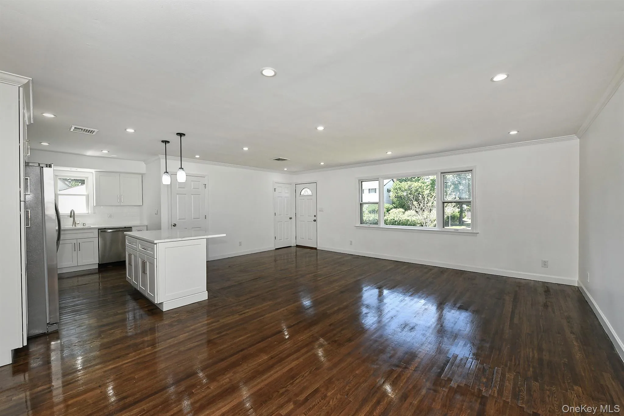 15 Parkview Drive, Smithtown, NY, 3 Bedrooms Bedrooms, 7 Rooms Rooms,3 BathroomsBathrooms,Residential,For Rent,Parkview,0,1036159 15 Parkview Drive, Smithtown, NY, 3 Bedrooms Bedrooms, 7 Rooms Rooms,3 BathroomsBathrooms,Residential,For Rent,Parkview,0,1036159