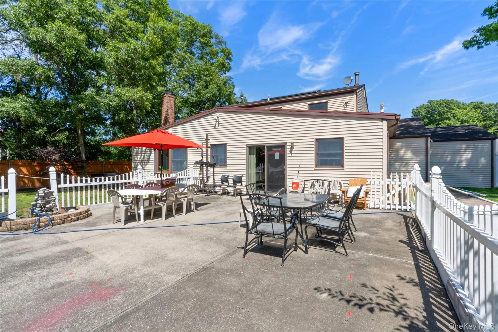 4 Winding Lane, Islip, NY, 5 Bedrooms Bedrooms, 9 Rooms Rooms,3 BathroomsBathrooms,Residential,For Rent,Winding,0,1036164 4 Winding Lane, Islip, NY, 5 Bedrooms Bedrooms, 9 Rooms Rooms,3 BathroomsBathrooms,Residential,For Rent,Winding,0,1036164