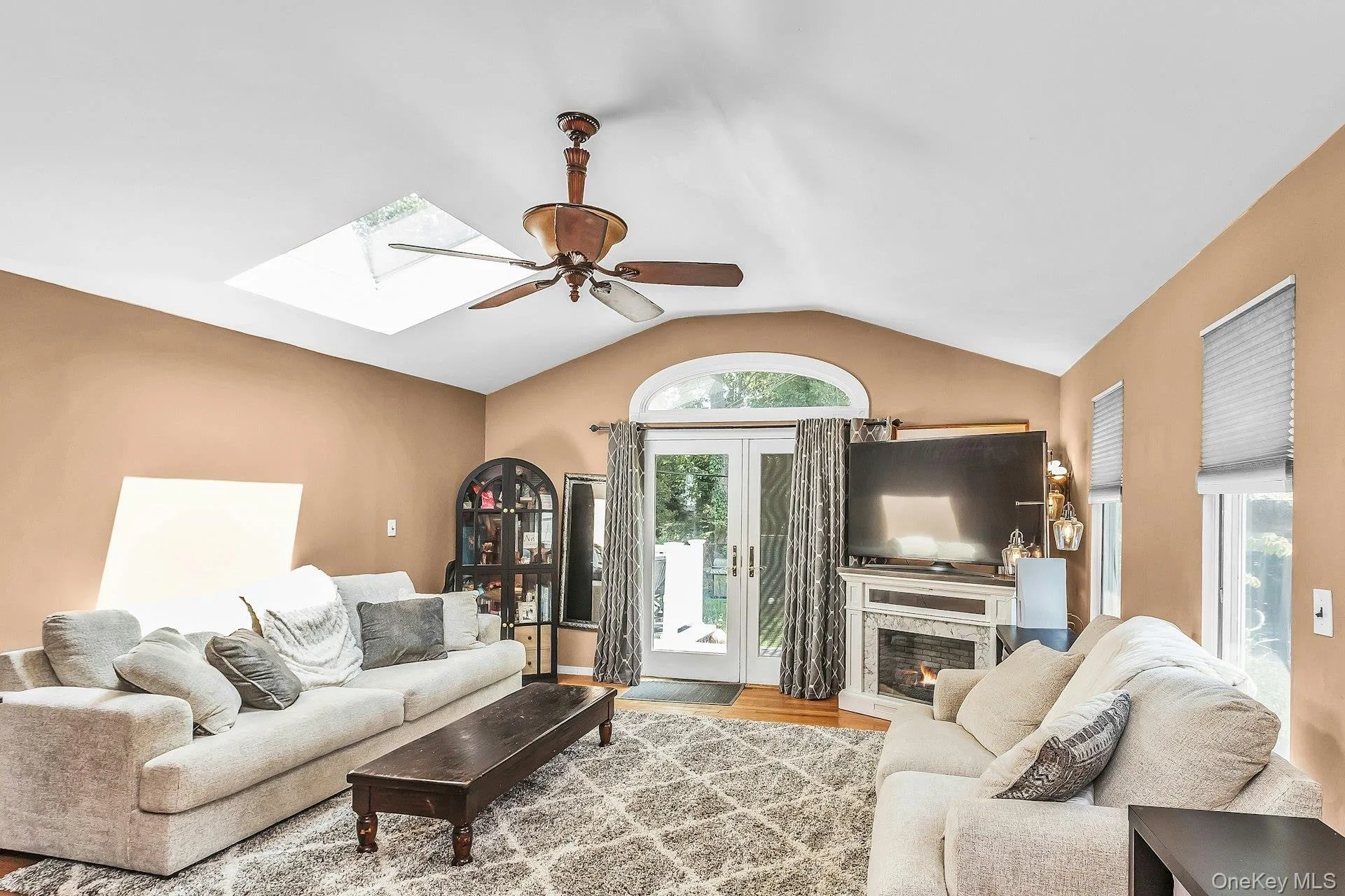 58 Crescent Place, Smithtown, NY, 4 Bedrooms Bedrooms, 8 Rooms Rooms,3 BathroomsBathrooms,Residential,For Rent,Crescent,0,1036165 58 Crescent Place, Smithtown, NY, 4 Bedrooms Bedrooms, 8 Rooms Rooms,3 BathroomsBathrooms,Residential,For Rent,Crescent,0,1036165