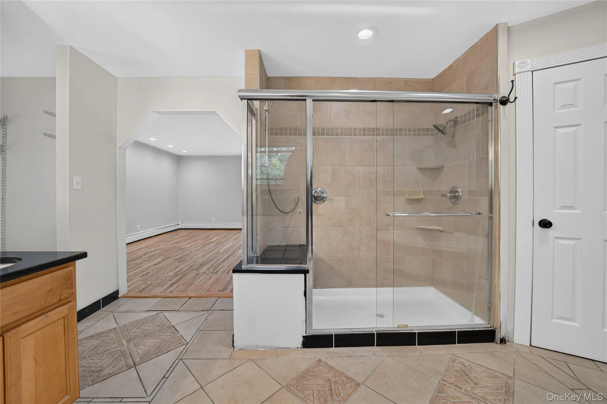3 Lee Place, Brookhaven, NY, 5 Bedrooms Bedrooms, 7 Rooms Rooms,3 BathroomsBathrooms,Residential,For Rent,Lee,0,1036168 3 Lee Place, Brookhaven, NY, 5 Bedrooms Bedrooms, 7 Rooms Rooms,3 BathroomsBathrooms,Residential,For Rent,Lee,0,1036168