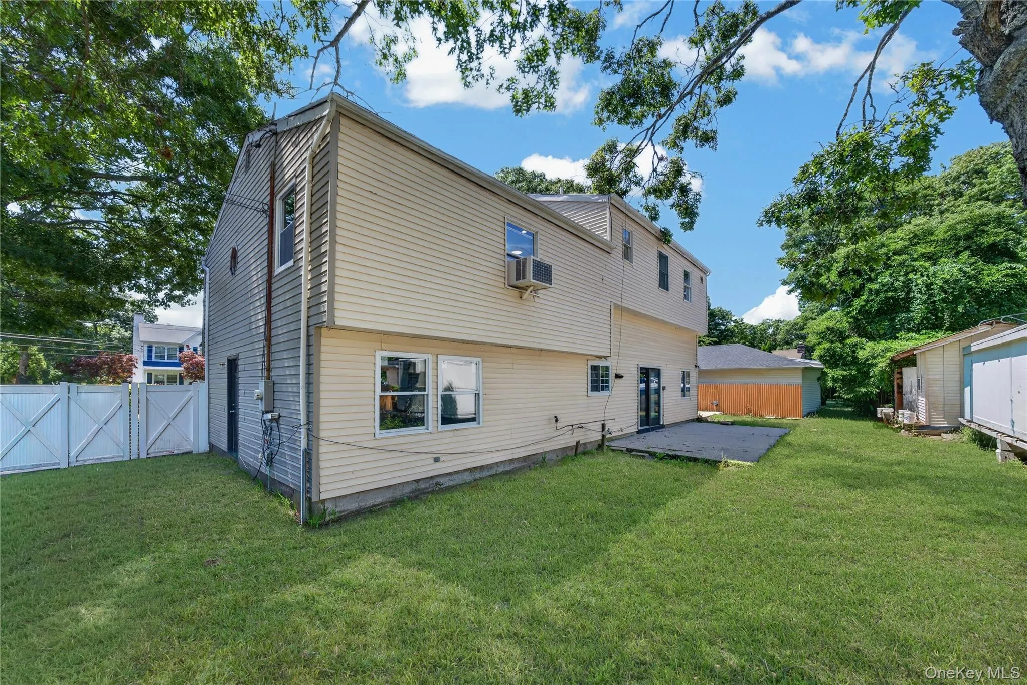 3 Lee Place, Brookhaven, NY, 5 Bedrooms Bedrooms, 7 Rooms Rooms,3 BathroomsBathrooms,Residential,For Rent,Lee,0,1036168 3 Lee Place, Brookhaven, NY, 5 Bedrooms Bedrooms, 7 Rooms Rooms,3 BathroomsBathrooms,Residential,For Rent,Lee,0,1036168