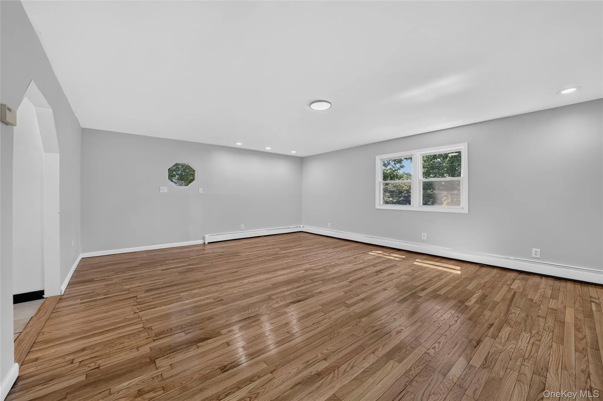 3 Lee Place, Brookhaven, NY, 5 Bedrooms Bedrooms, 7 Rooms Rooms,3 BathroomsBathrooms,Residential,For Rent,Lee,0,1036168 3 Lee Place, Brookhaven, NY, 5 Bedrooms Bedrooms, 7 Rooms Rooms,3 BathroomsBathrooms,Residential,For Rent,Lee,0,1036168